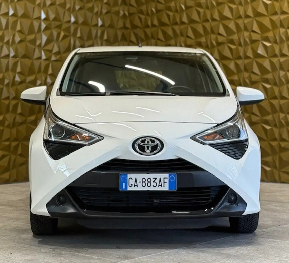 Toyota Aygo Aygo 5p 1.0 x-cool 72cv Blanco - 1