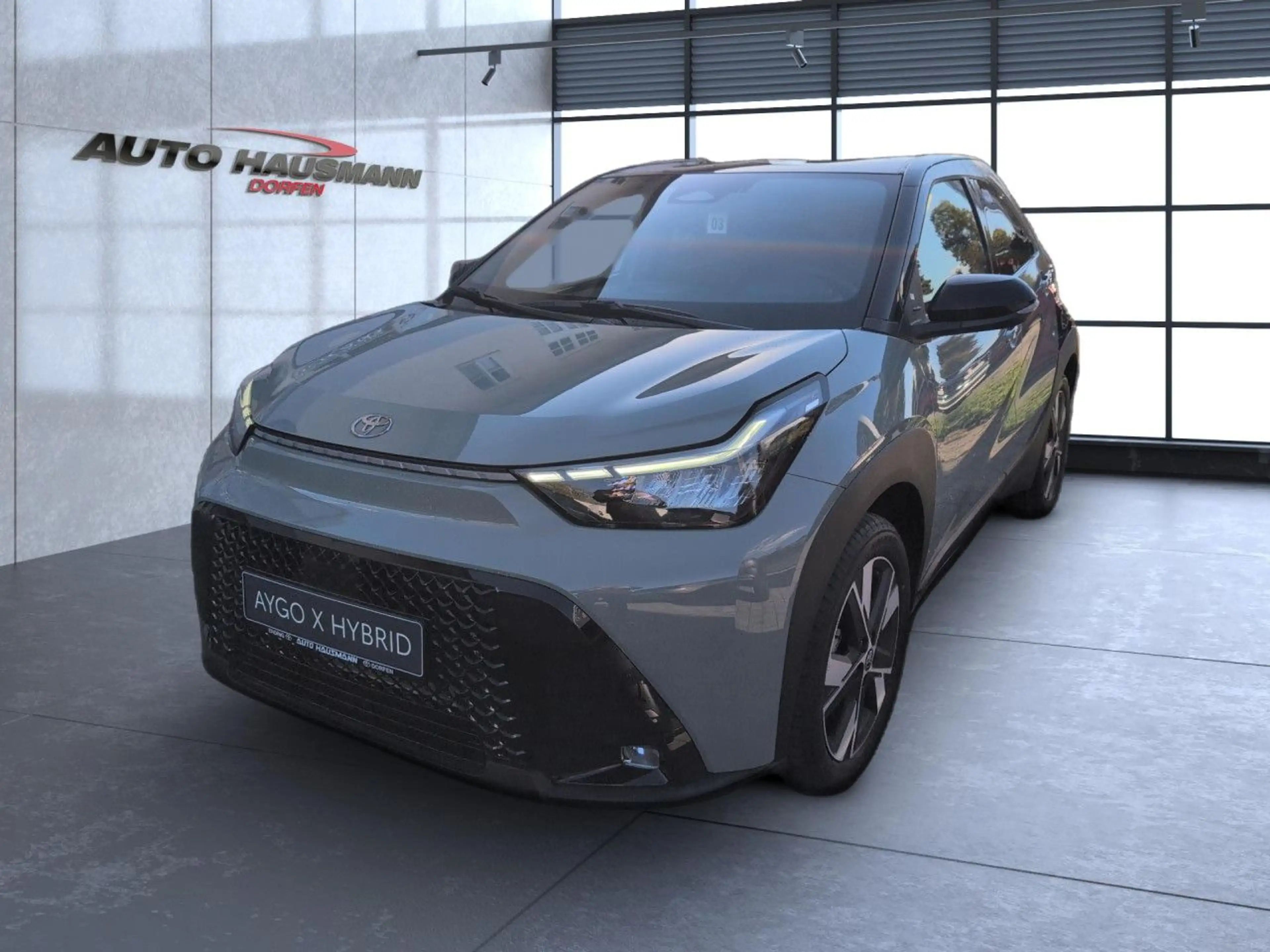 Toyota Aygo X Hybrid Teamplayer LED Klima Einparkhilfe — photo 2
