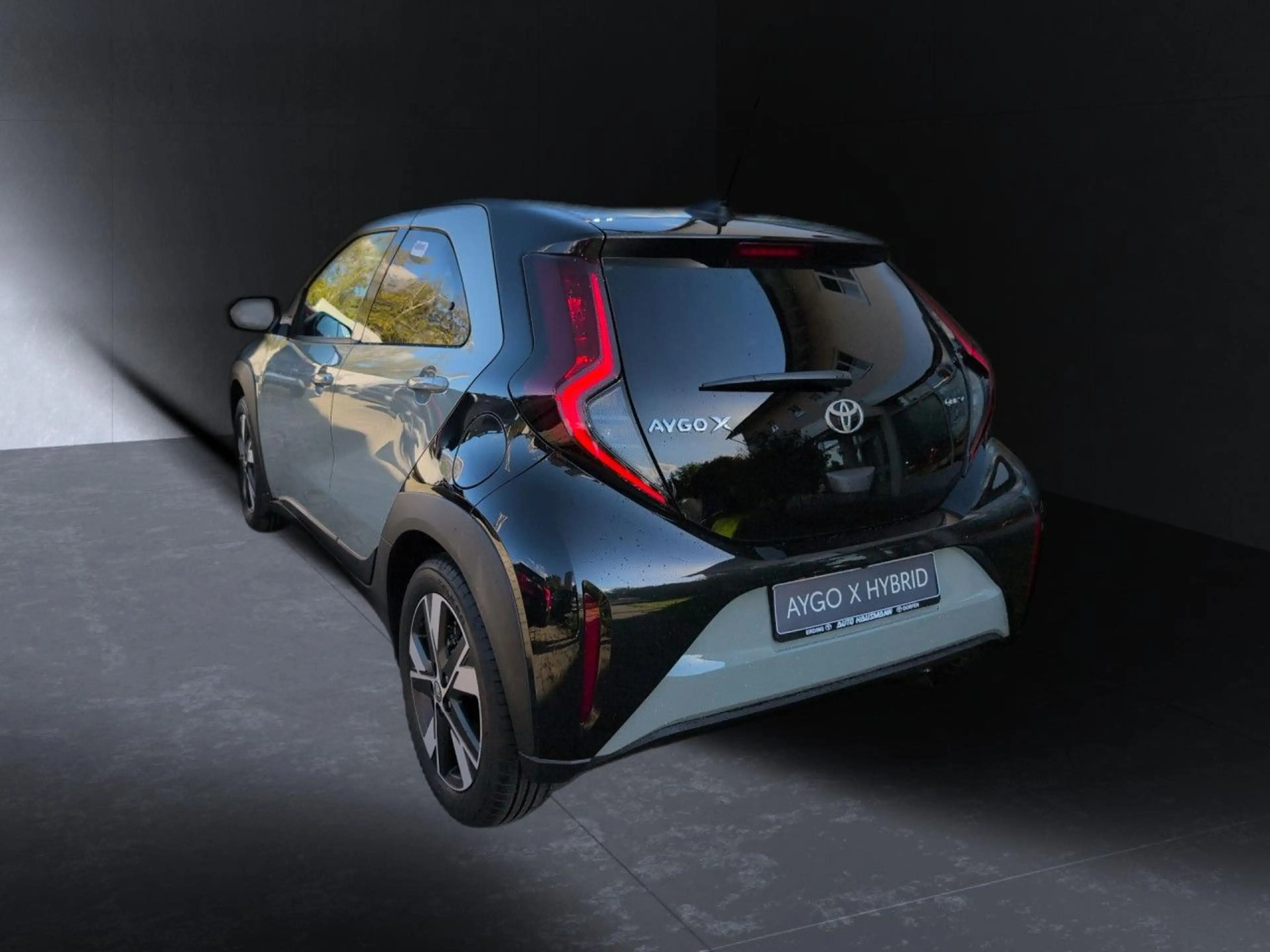 Toyota Aygo X Hybrid Teamplayer LED Klima Einparkhilfe — photo 3