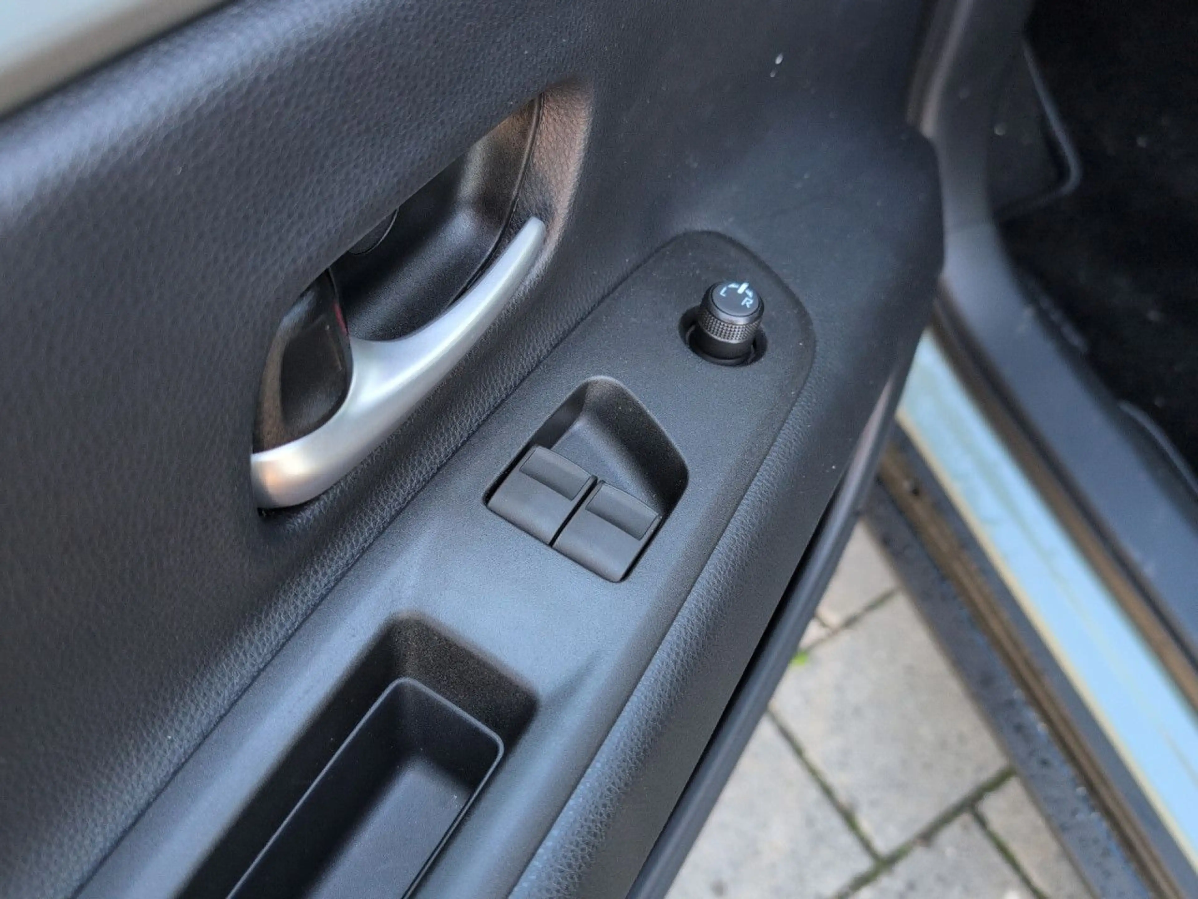 Toyota Aygo X Hybrid Teamplayer LED Klima Einparkhilfe — photo 12
