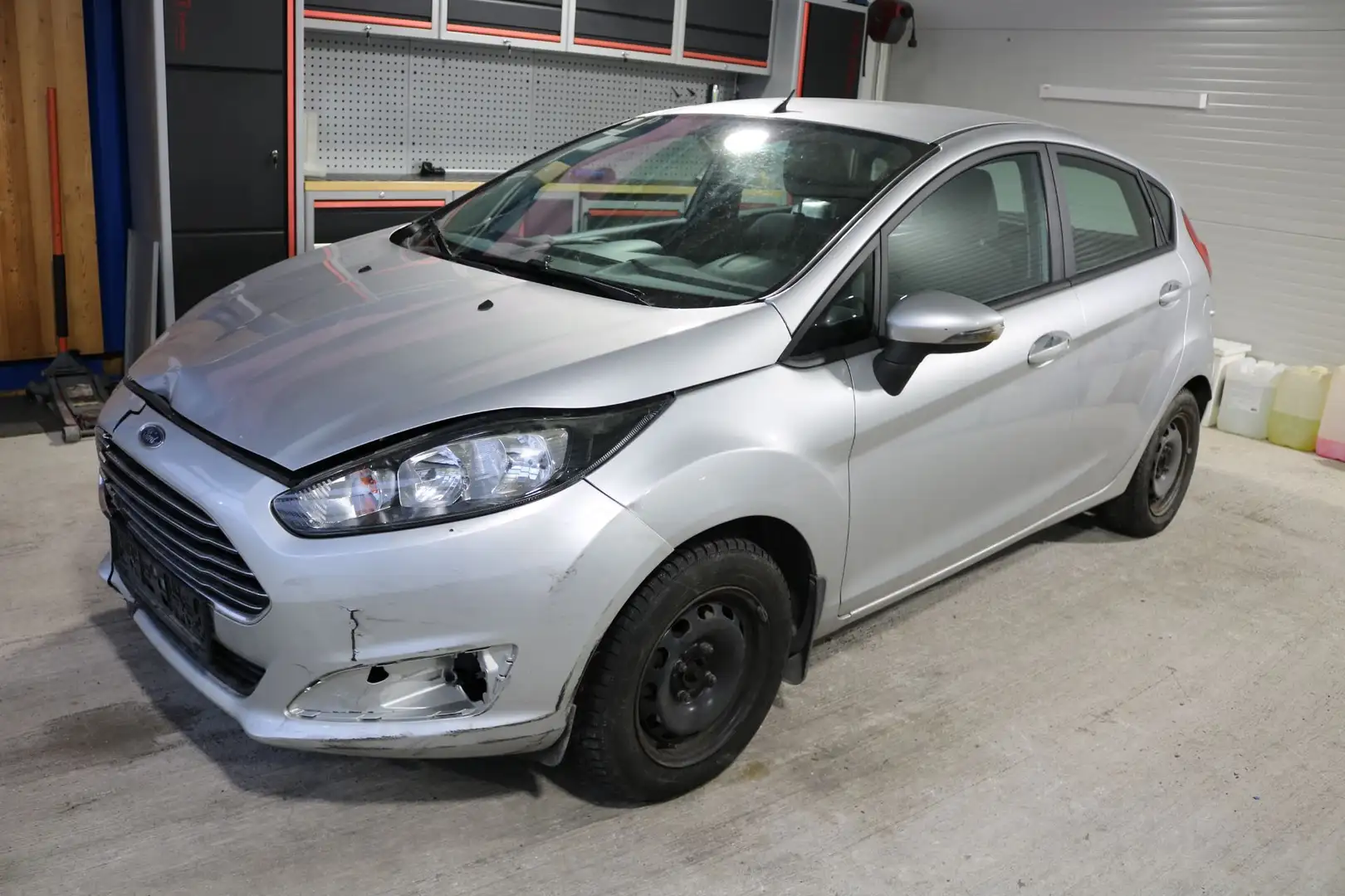 Ford Fiesta Easy 1,25 Grau - 1