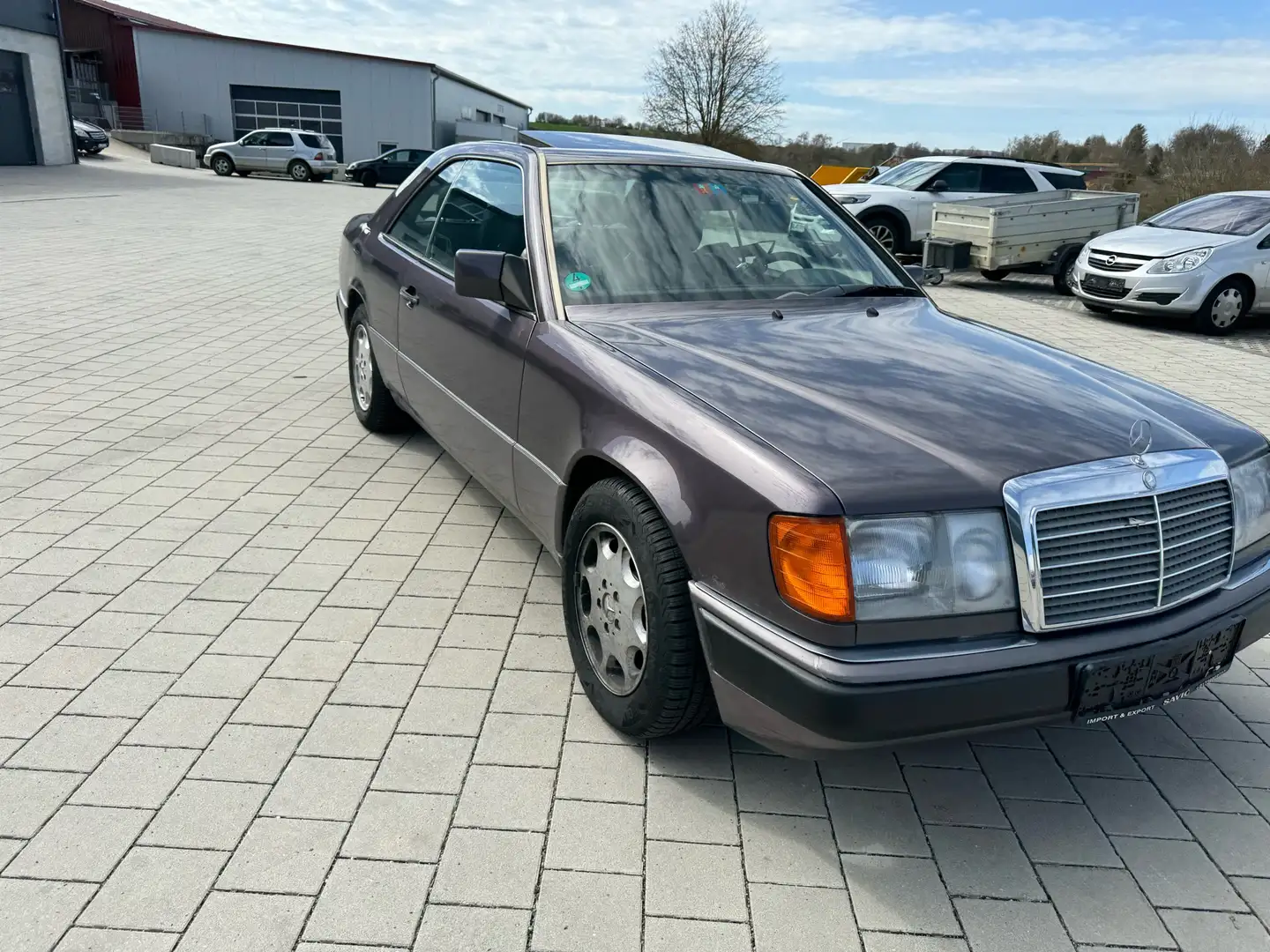 Mercedes-Benz CE 220 Tüv 03/2026 , Leder,Klima Brązowy - 1