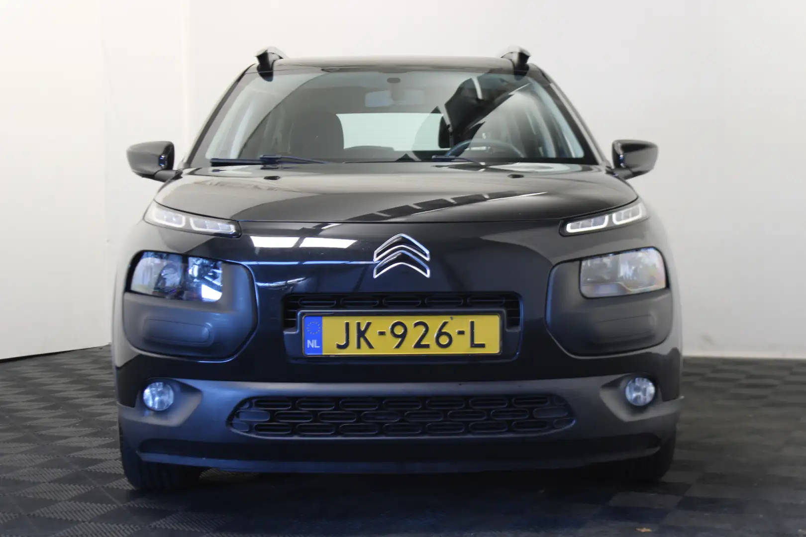 Citroen C4 Cactus 1.2 PureTech Feel Zwart - 2