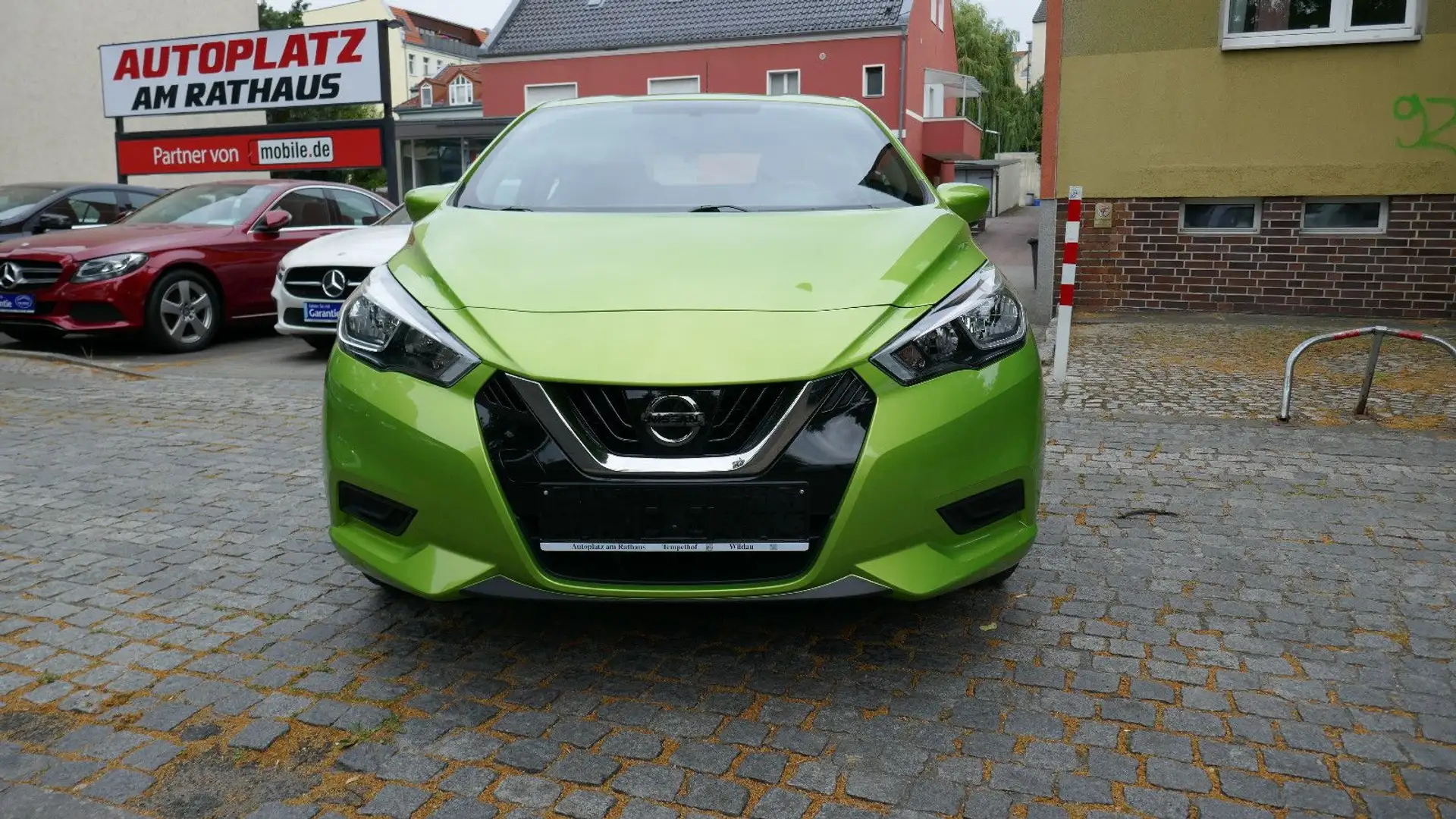 Nissan Micra Acenta,Navi Grün - 2