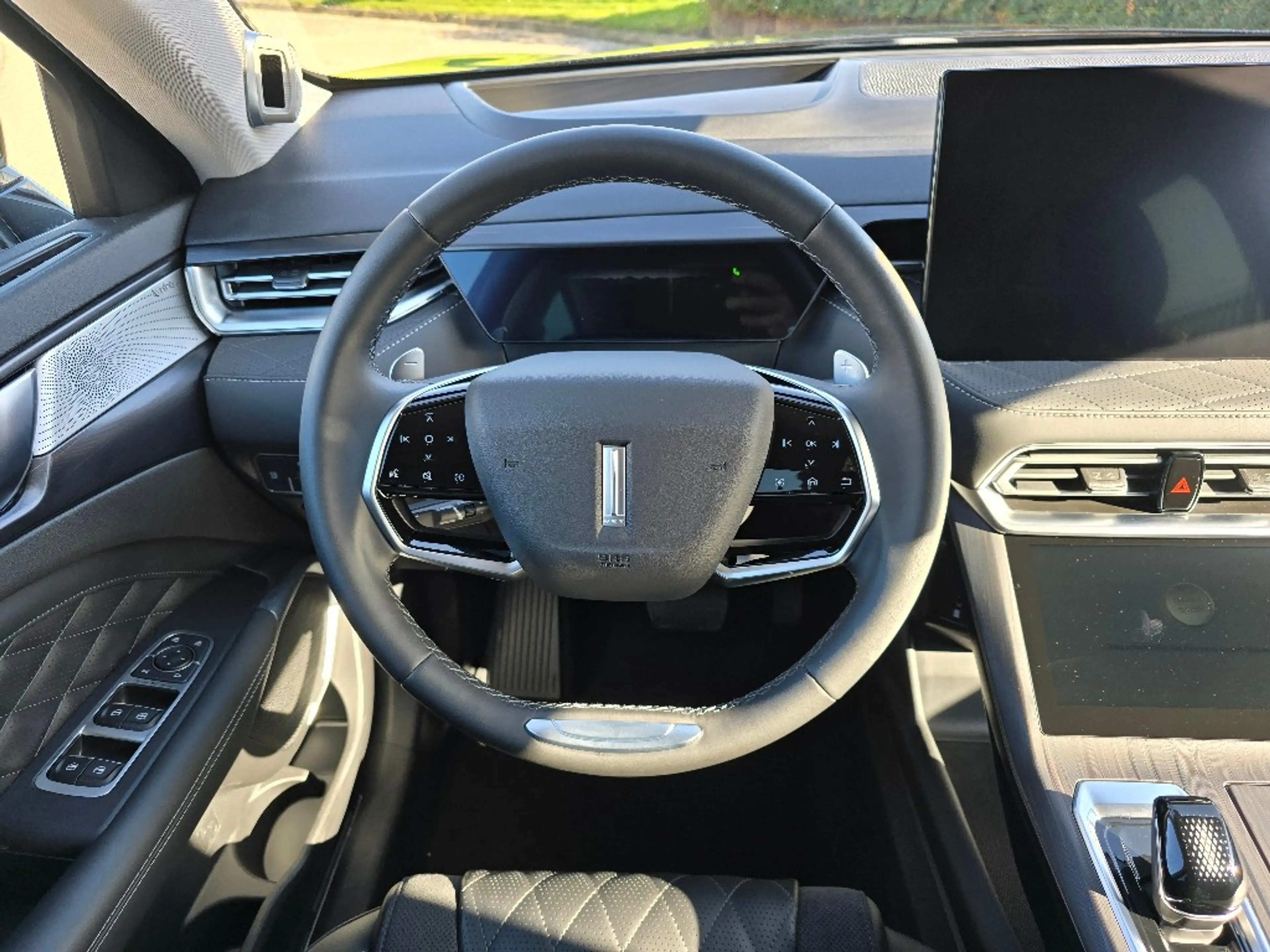 GWM WEY 03 Luxury 2WD -- abnehmbare AHK — photo 11