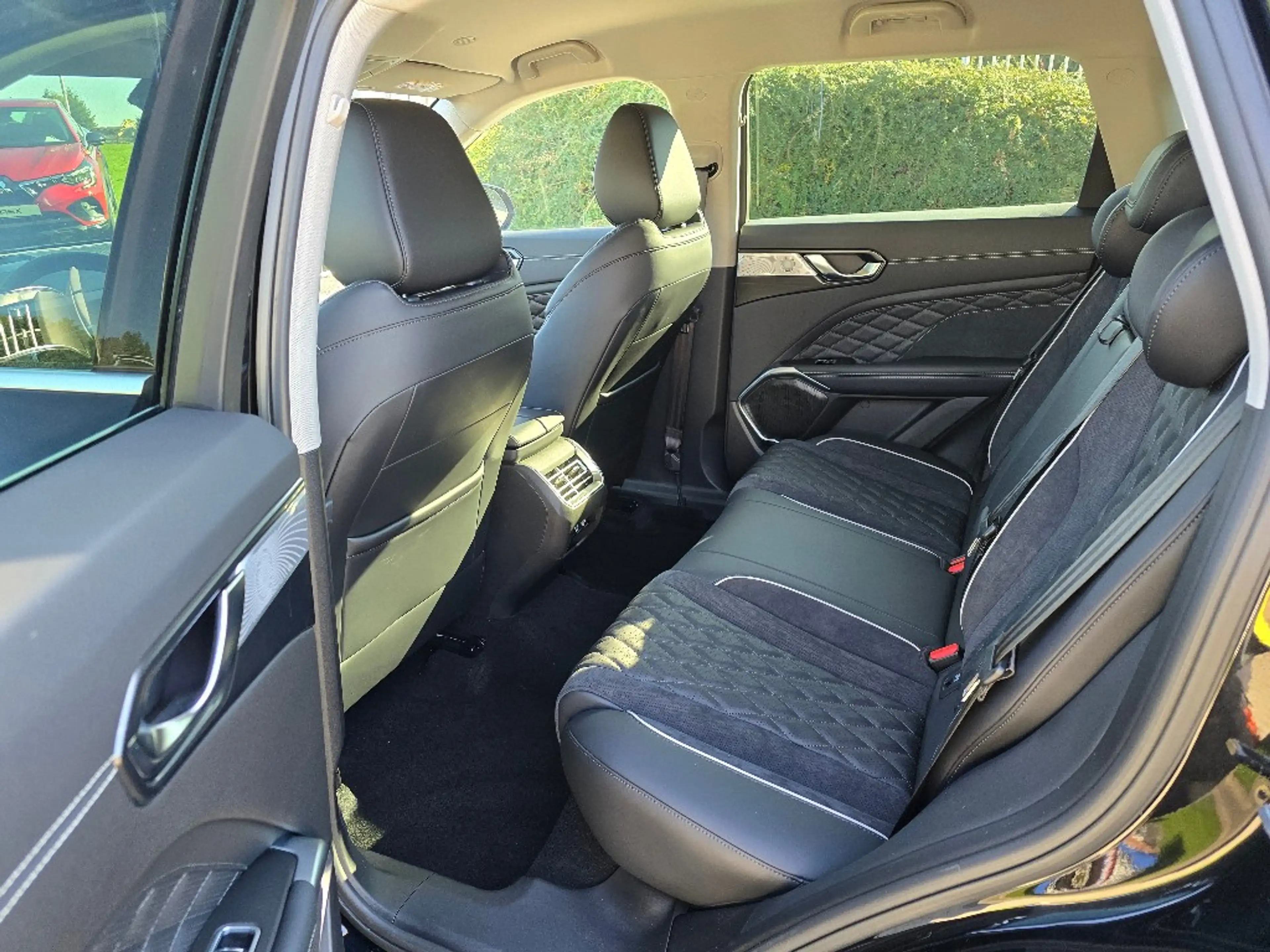 GWM WEY 03 Luxury 2WD -- abnehmbare AHK — photo 7