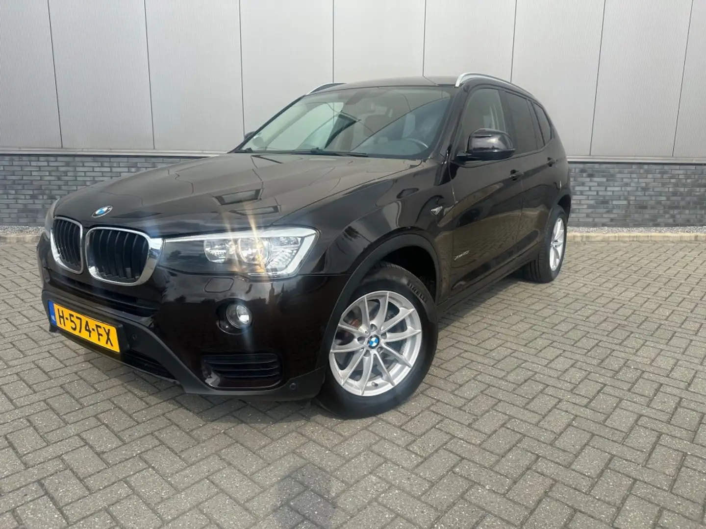 BMW X3 XDRIVE 20 I Executive Leer Brun - 1