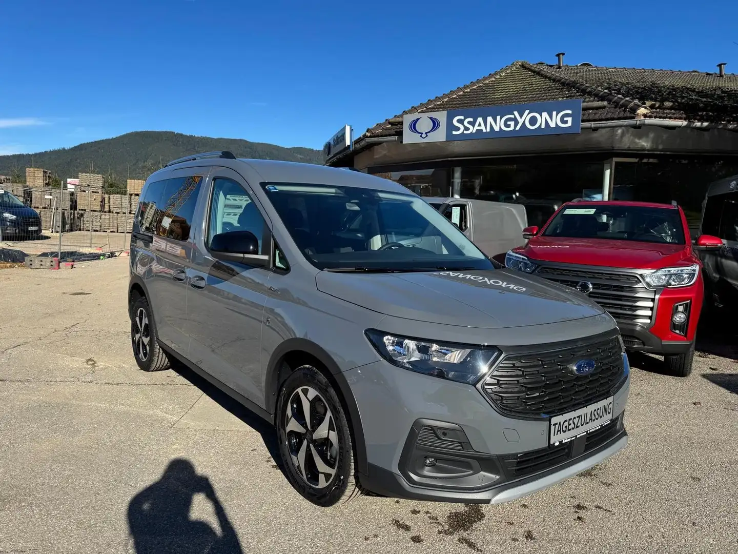 Ford Tourneo Connect Active Grijs - 1