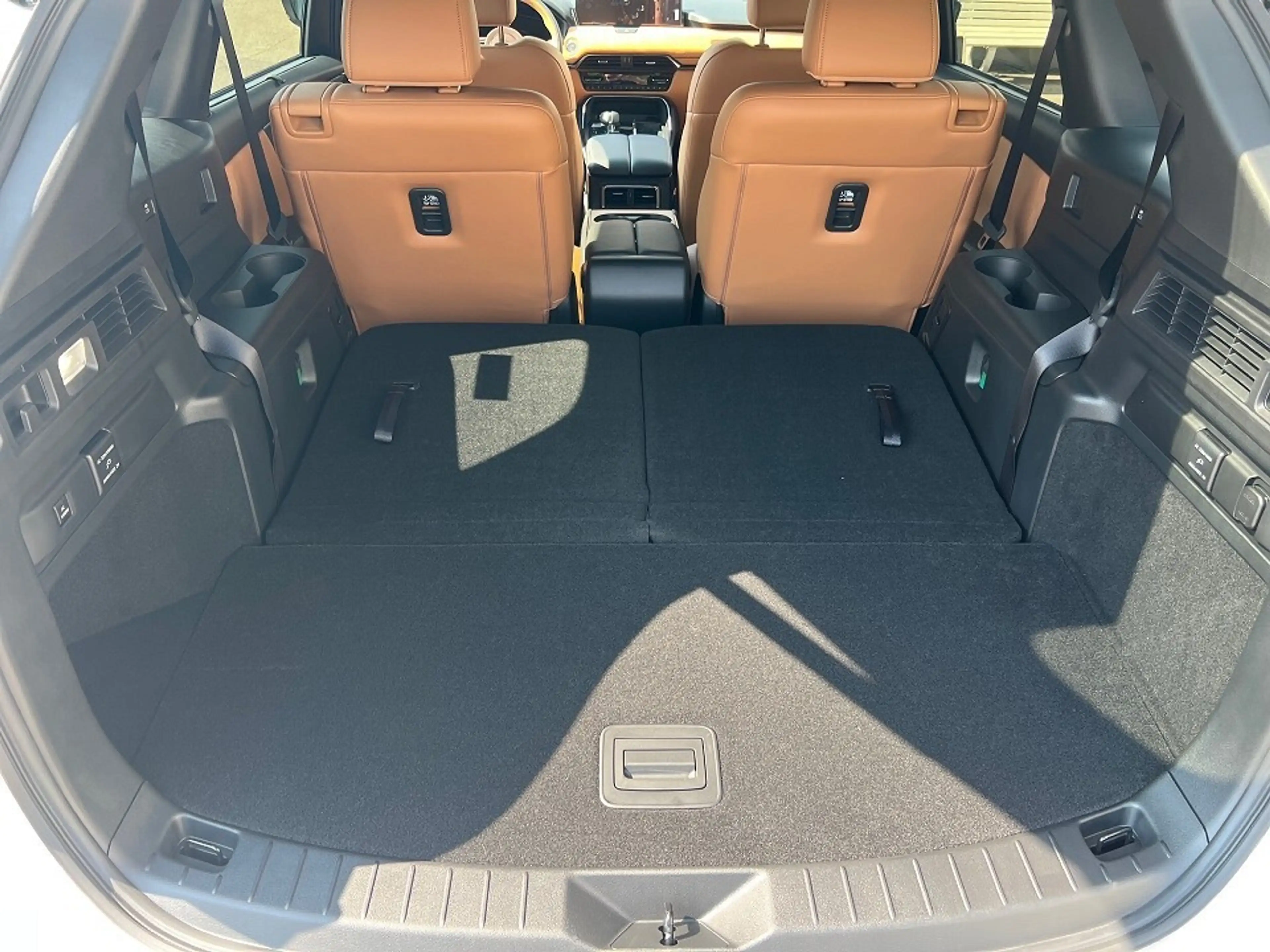 Mazda CX-80 2.5L e-SKYACTIV PHEV AWD Homura Aut. — photo 9