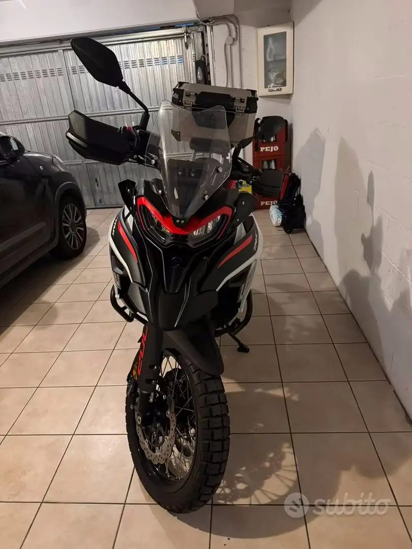 Benelli TRK 702 X Biały - 2