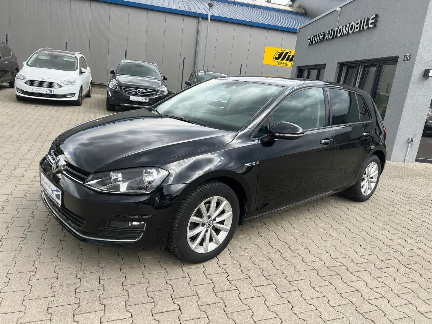 Volkswagen Golf VII Lim. Lounge Aut. Navi Kamera PDC SHZ Schwarz - 1