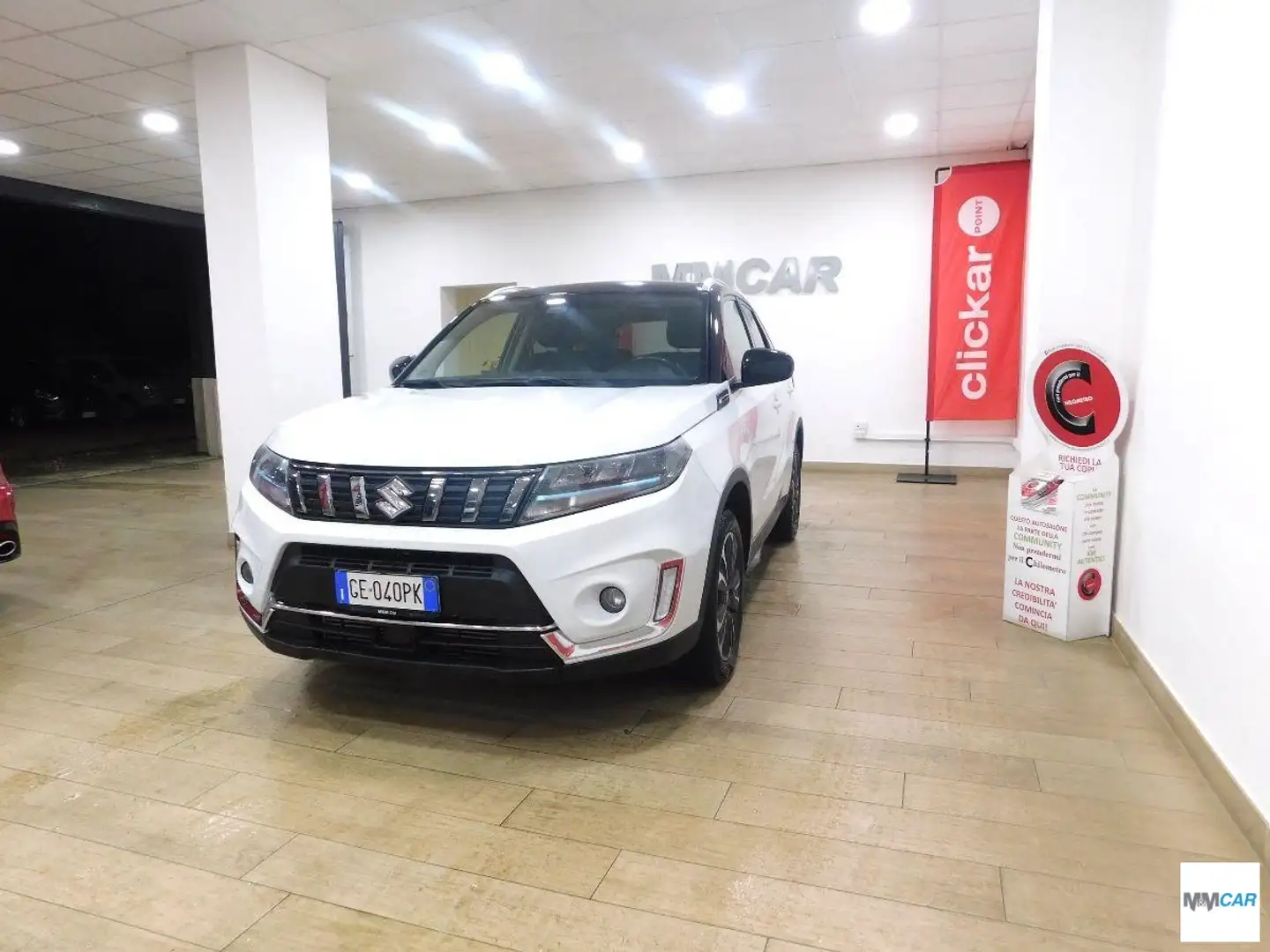 Suzuki Vitara 1.4 HYBRID TOP 2WD Weiß - 2
