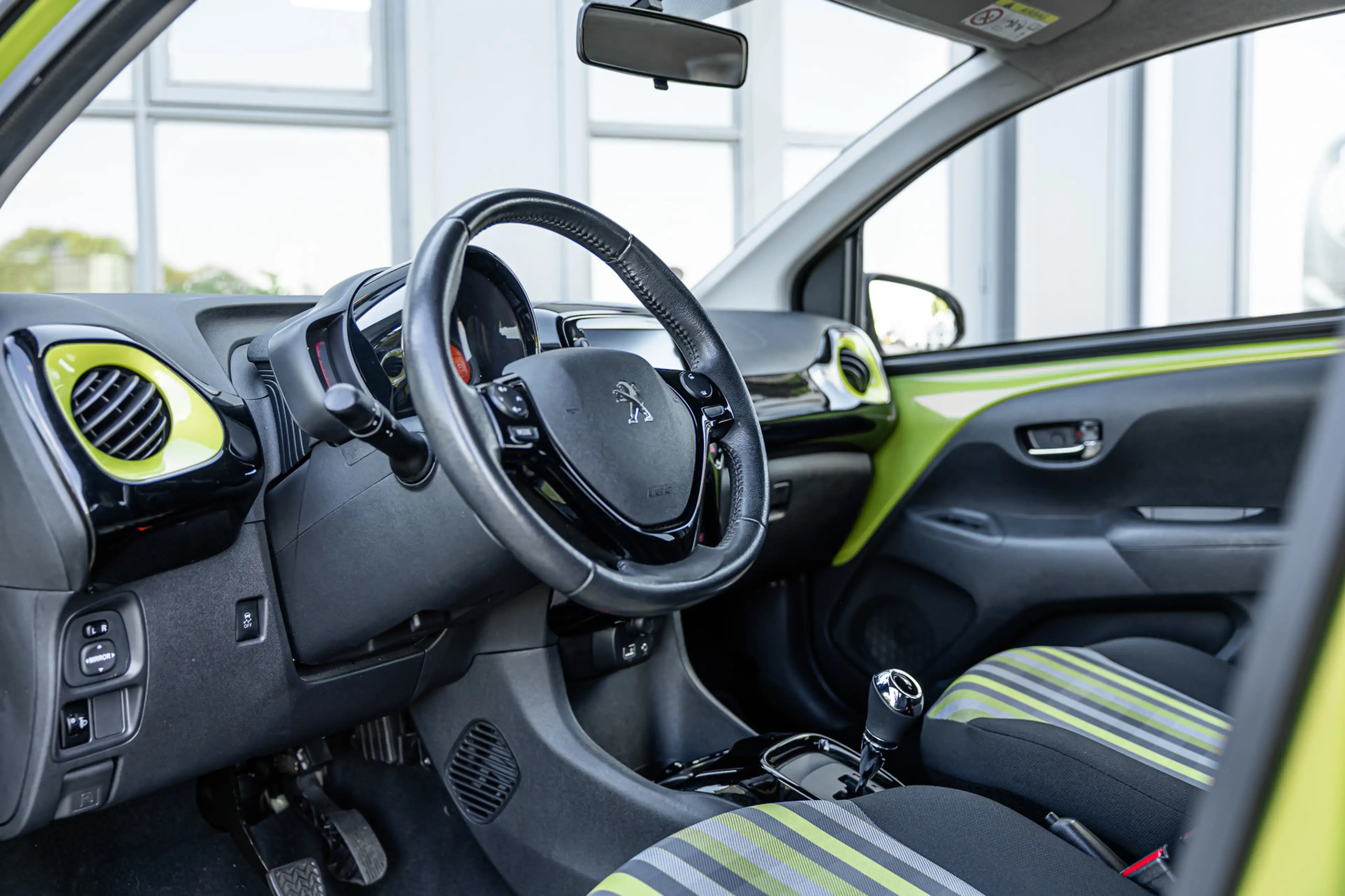 Peugeot 108 1.0 e-VTi Allure / Automaat / 50dkm NAP / Camera / — photo 12
