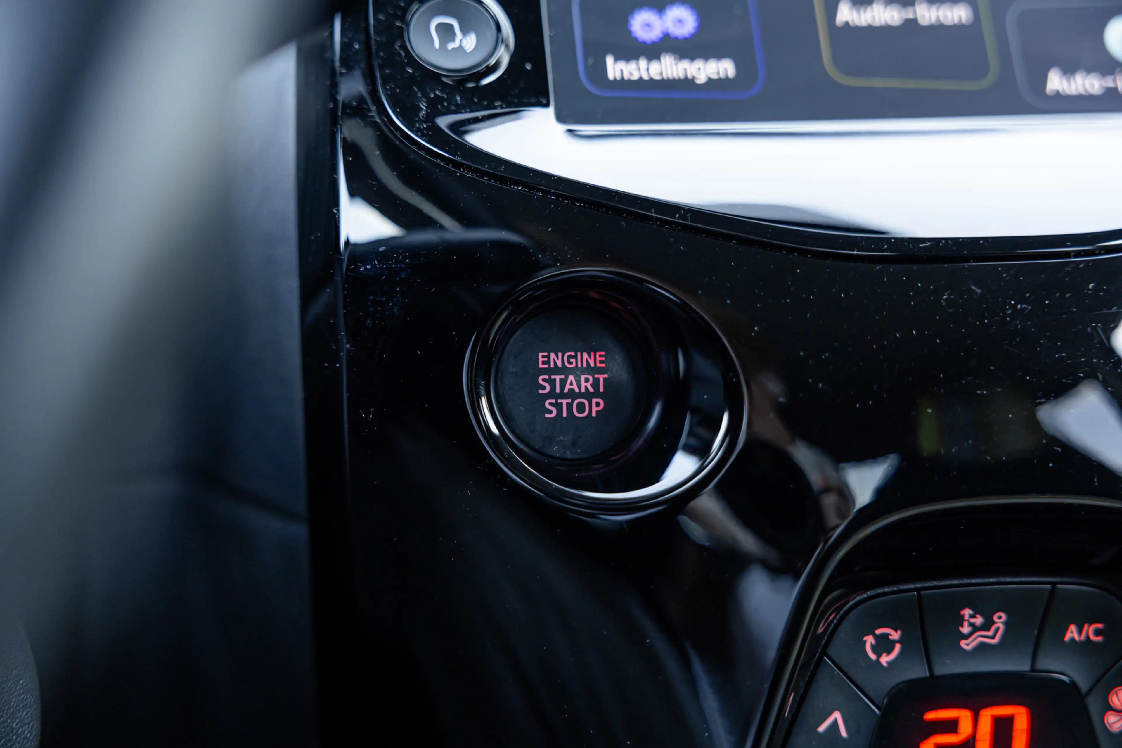 Peugeot 108 1.0 e-VTi Allure / Automaat / 50dkm NAP / Camera / — photo 29