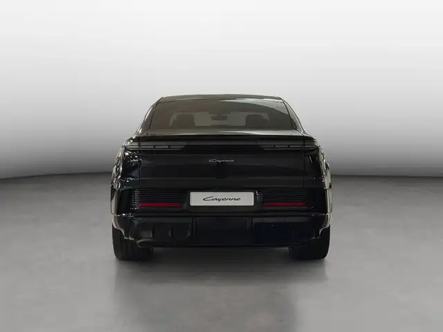 Porsche Cayenne view 4