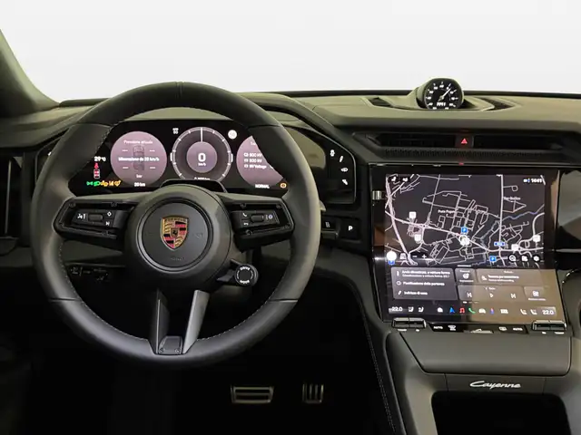 Porsche Cayenne view 11