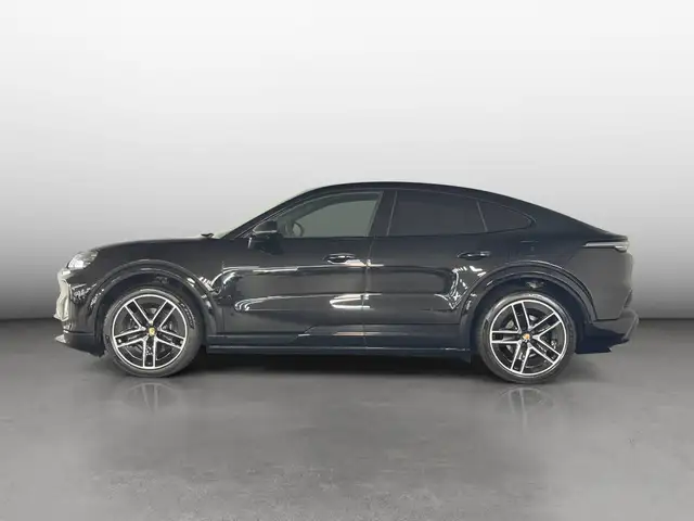 Porsche Cayenne view 2