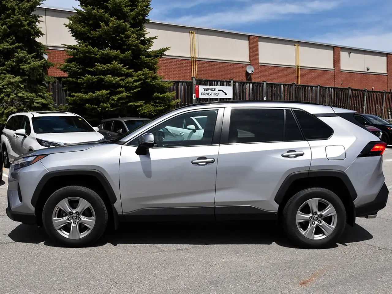Toyota RAV 4 снимка Toyota RAV 4