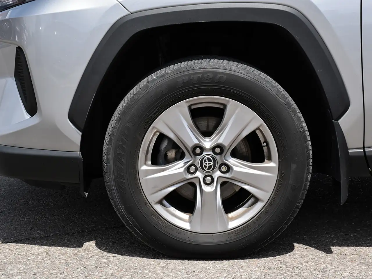Toyota RAV 4 снимка Toyota RAV 4