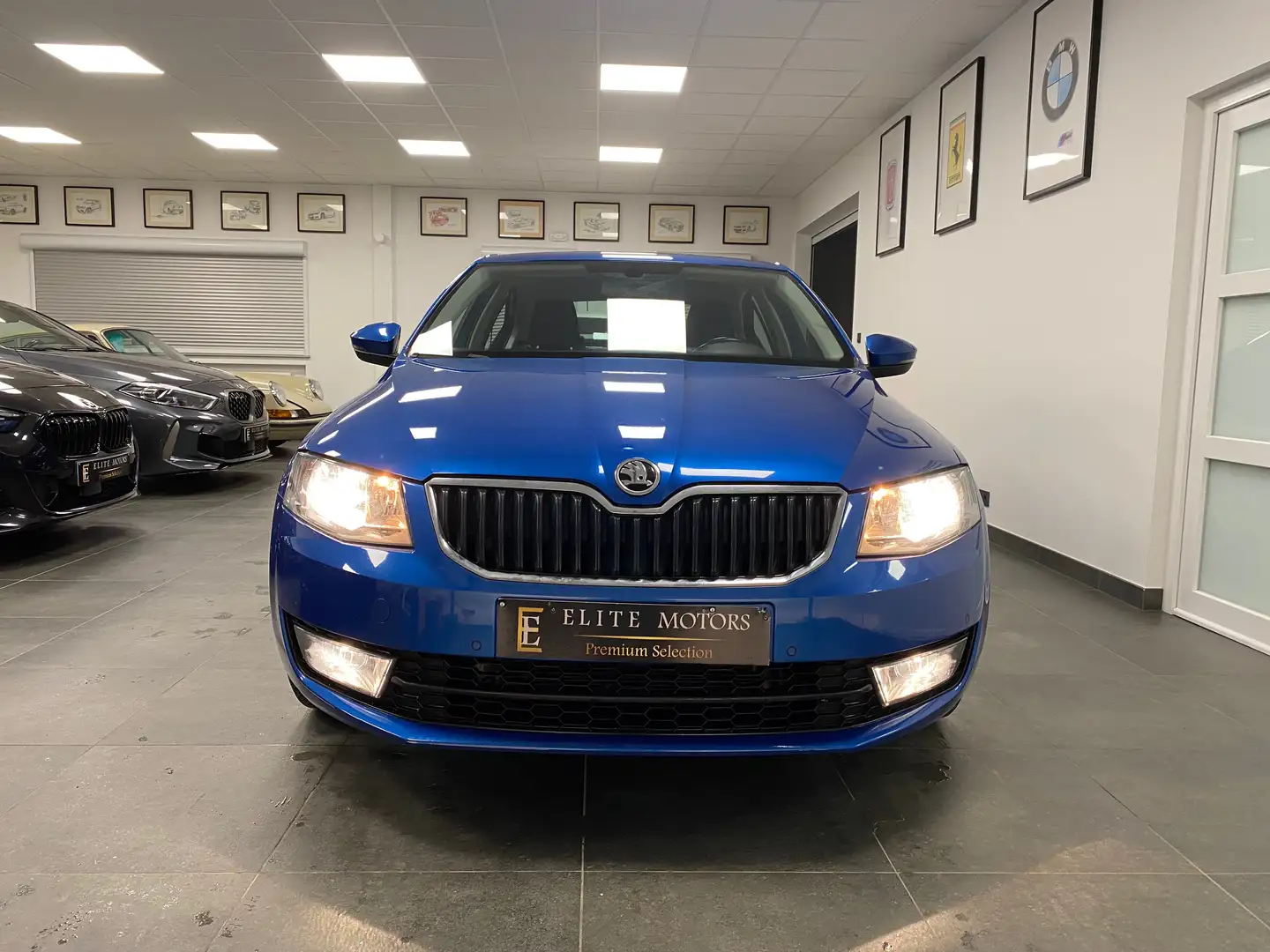 Skoda Octavia Octavia 1.2 TSI Active DSG 1erMAIN /FULL OPTION Blau - 2