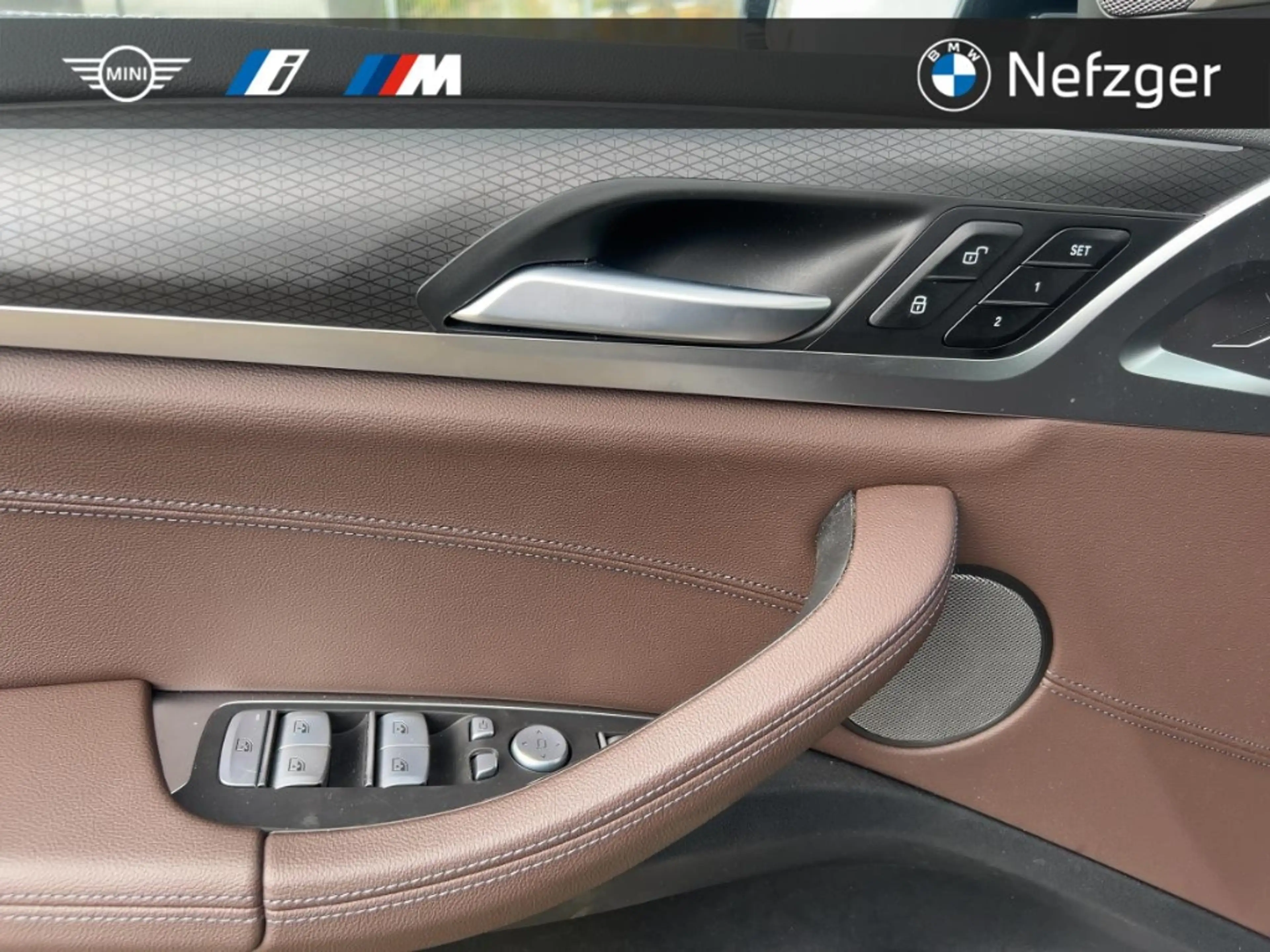 BMW iX3 M SPORT LED H&K HUD Komfort Akustikverglasung — photo 15