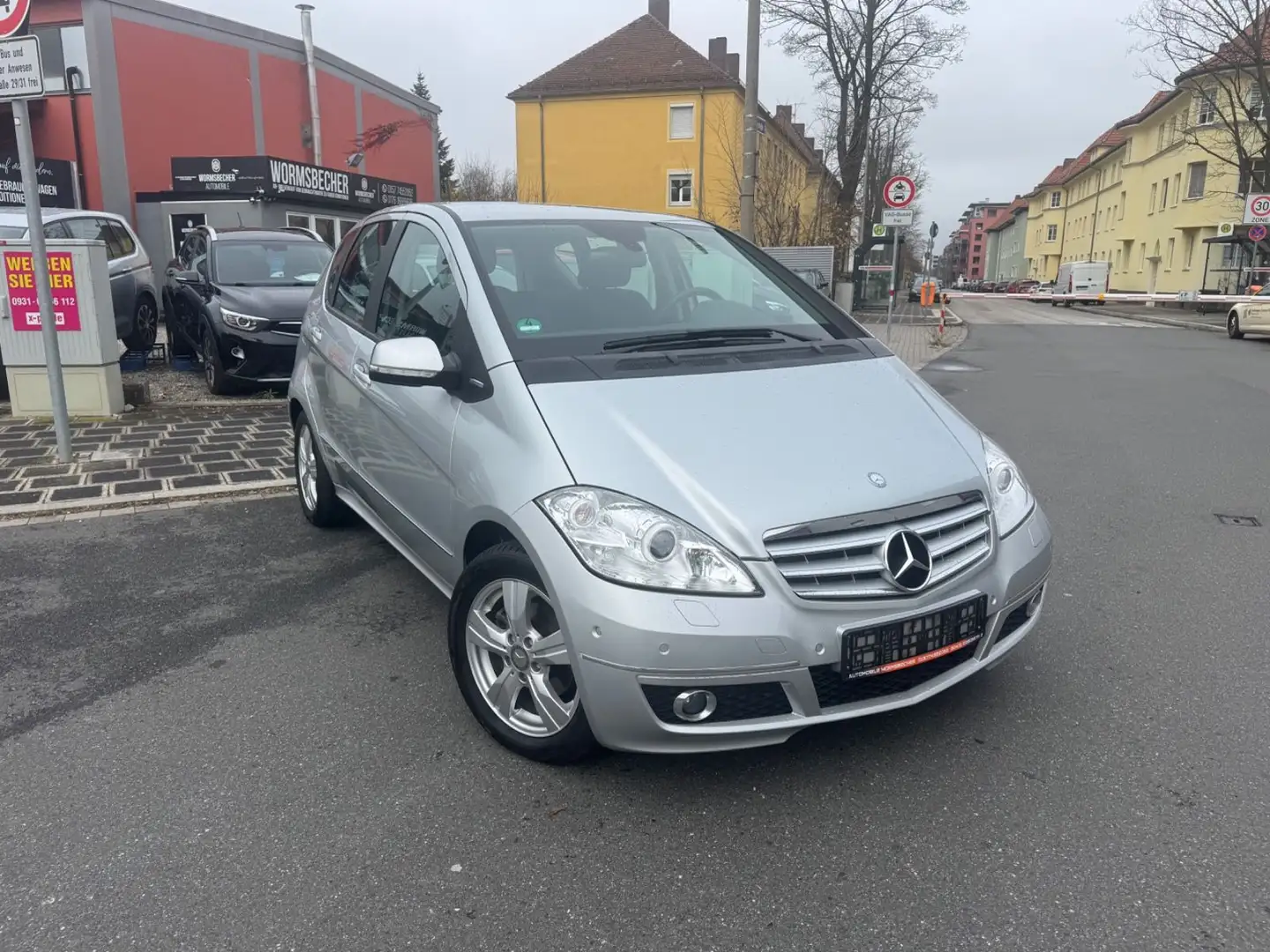 Mercedes-Benz A 180 A A 180 Plateado - 1