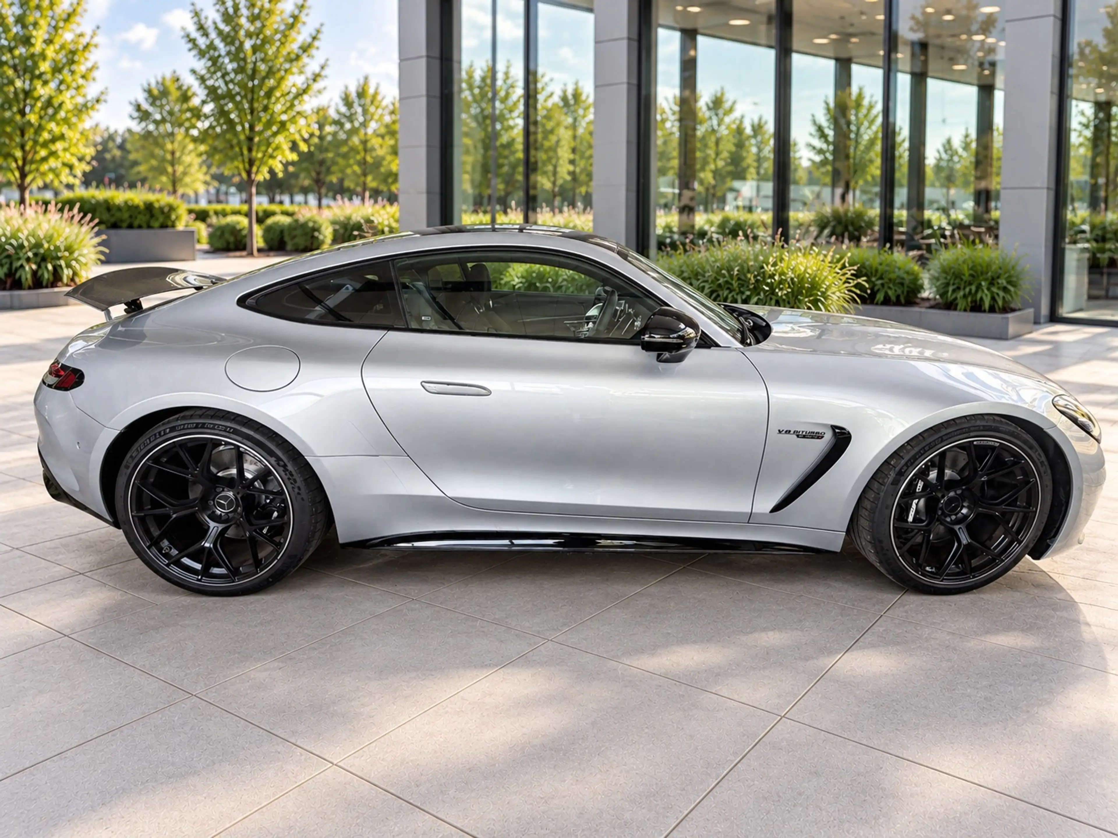 Mercedes-Benz AMG GT 63 4M+ PREMIUM+SITZ-KLIMA+PANO+NIGHT+CARB — photo 6