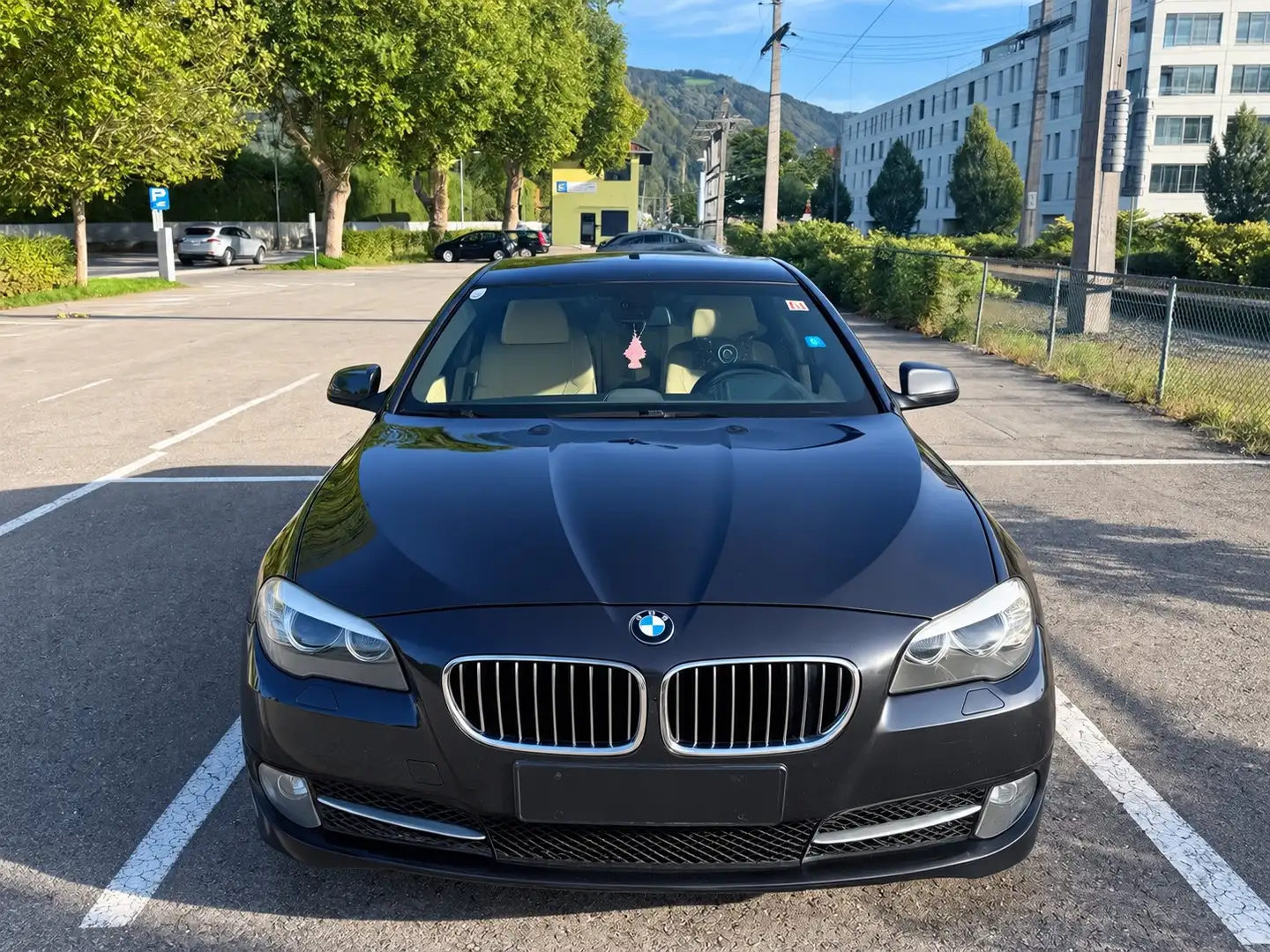 BMW 530 530d xDrive - 1