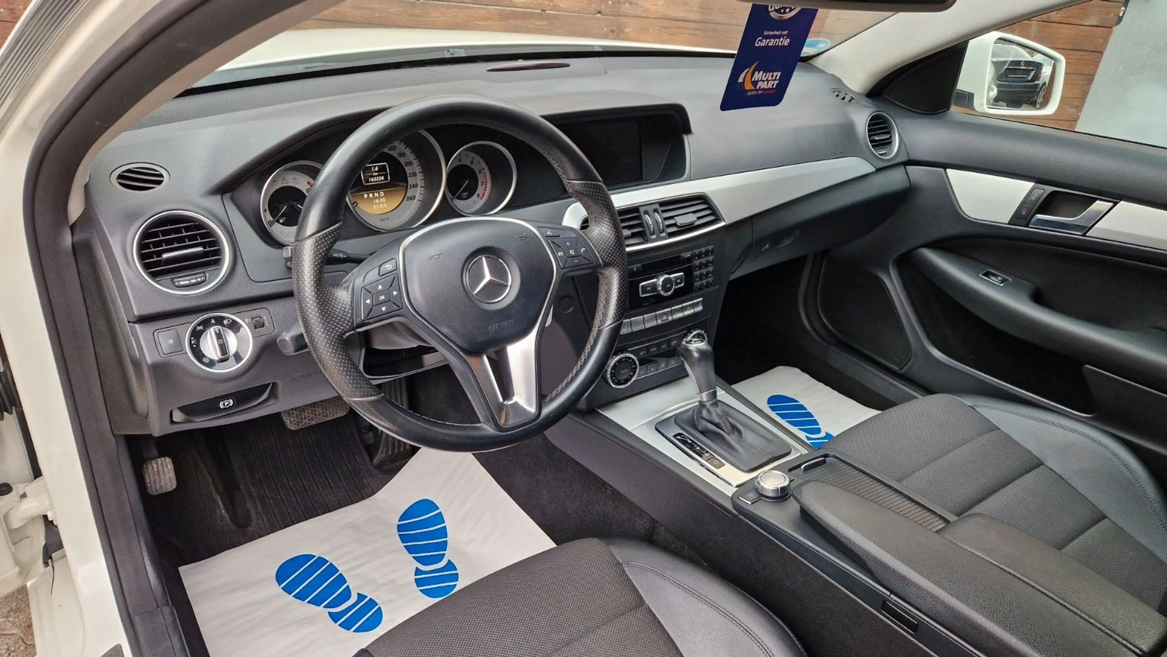 Mercedes-Benz C 180 C -Klasse Coupe C 180 CGI BlueEfficiency — photo 12