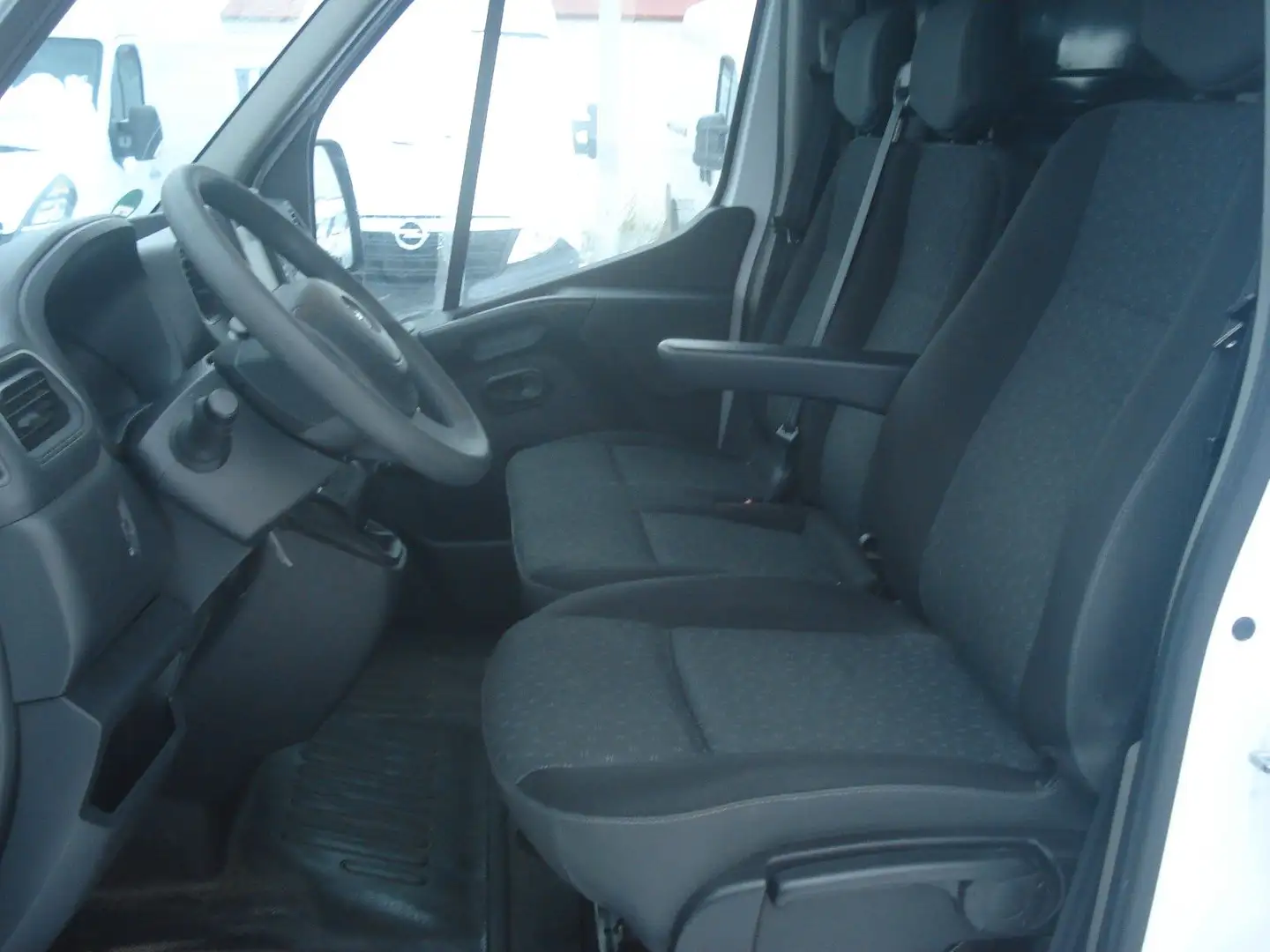 Opel Movano B L2H2 3,5t 60230Km Navi Klima EURO6 PDC bijela - 2