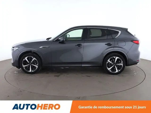 Mazda CX-60 view 3
