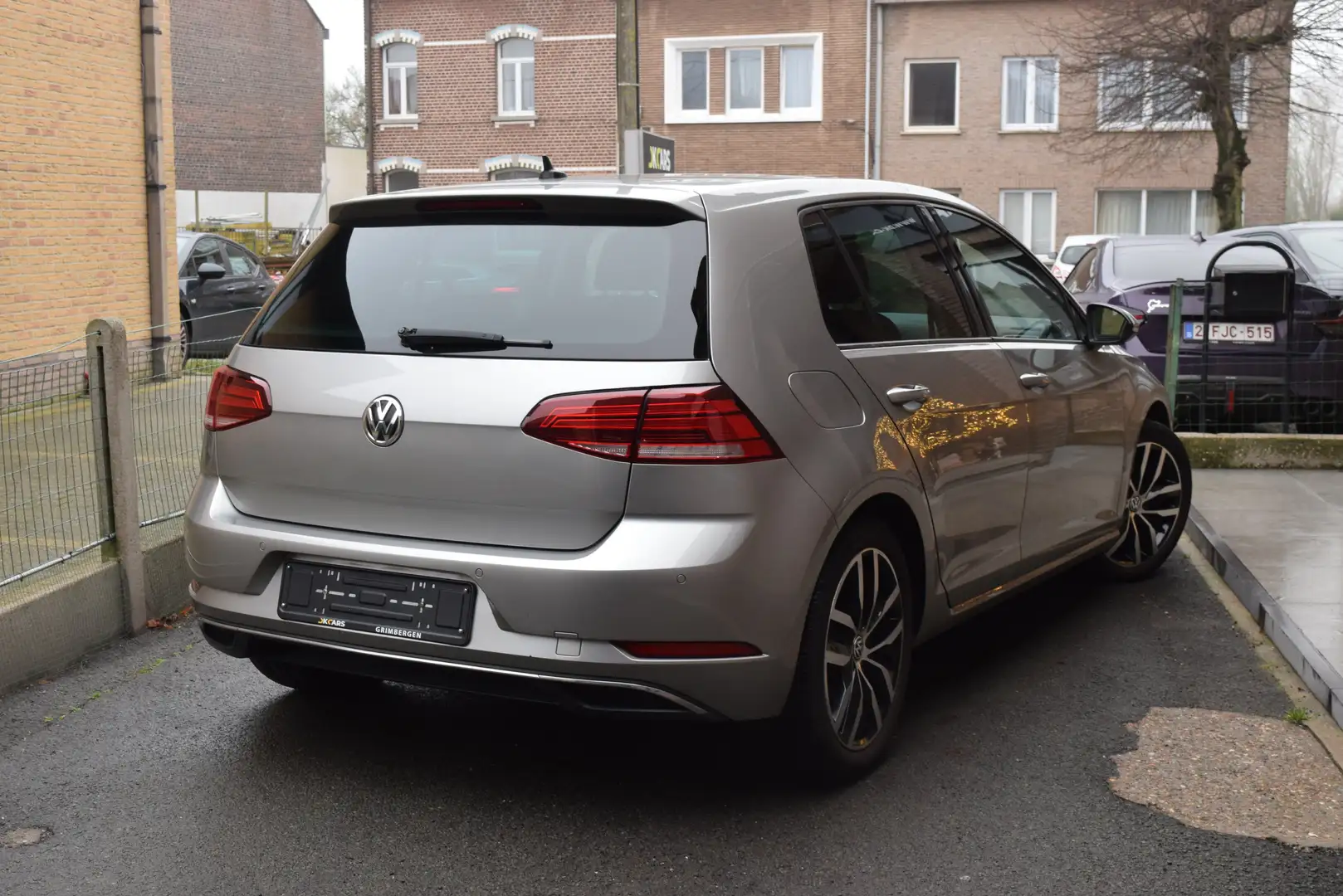 Volkswagen Golf 1.0 TSI BMT Comfortline DSG - NAVI / PDC+CAMERA Gris - 2