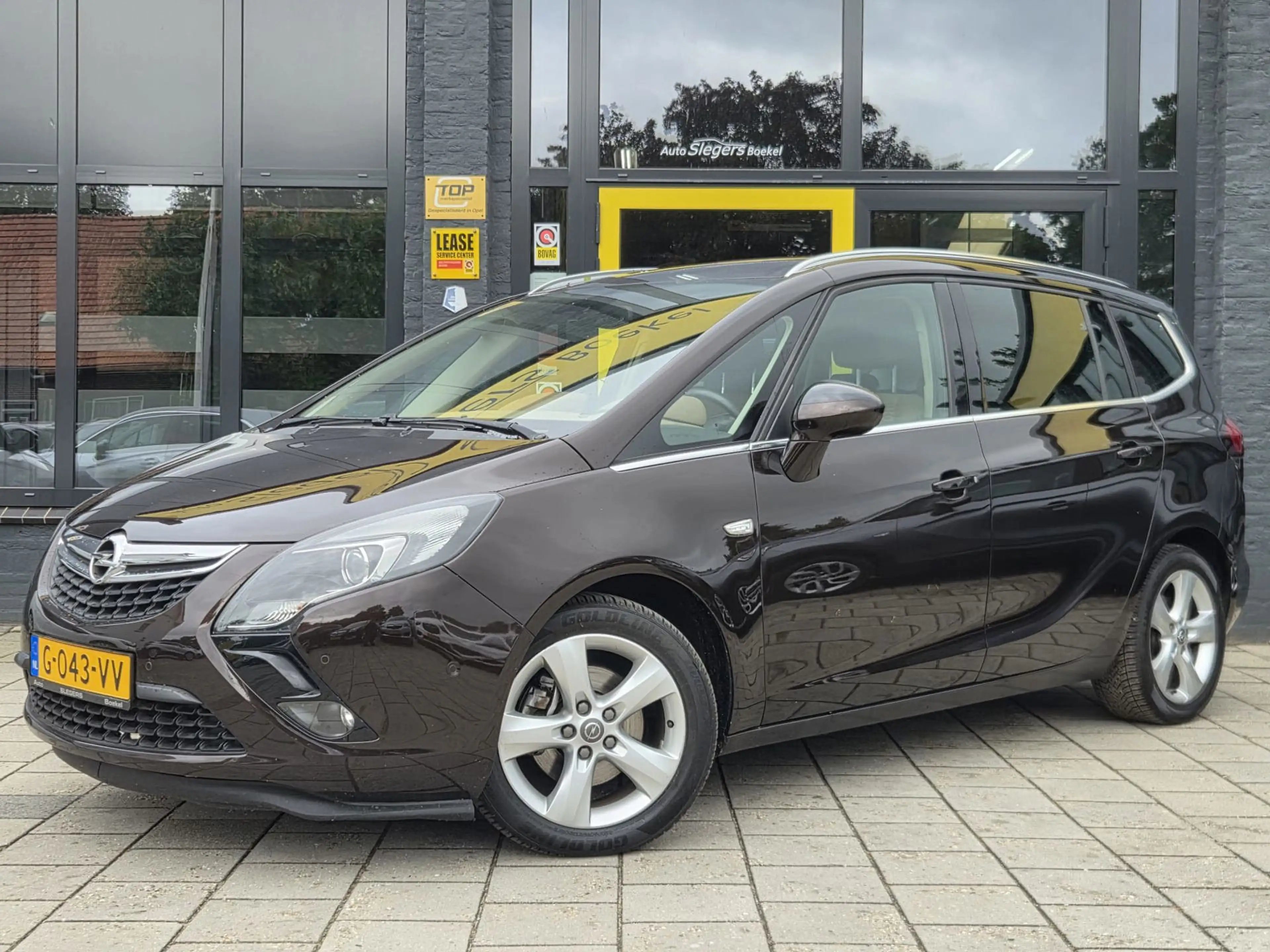 Opel Zafira Tourer 1.4 Cosmo | 1500KG trekgewicht | Park Cam | Climat