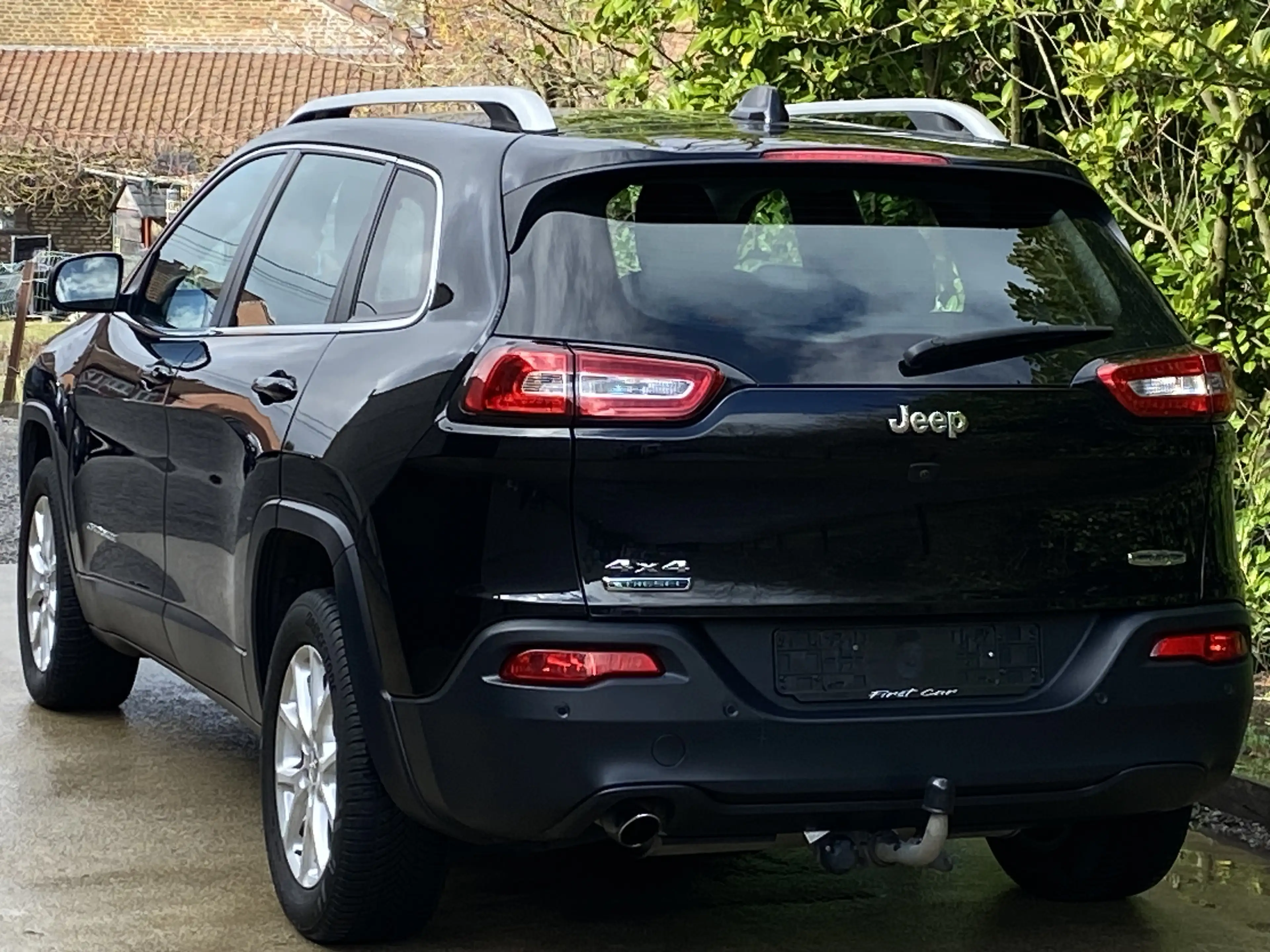 Jeep Cherokee 2.0 MJD 4WD Longitude / NAVI / CARNET / GARANTIE! — photo 3