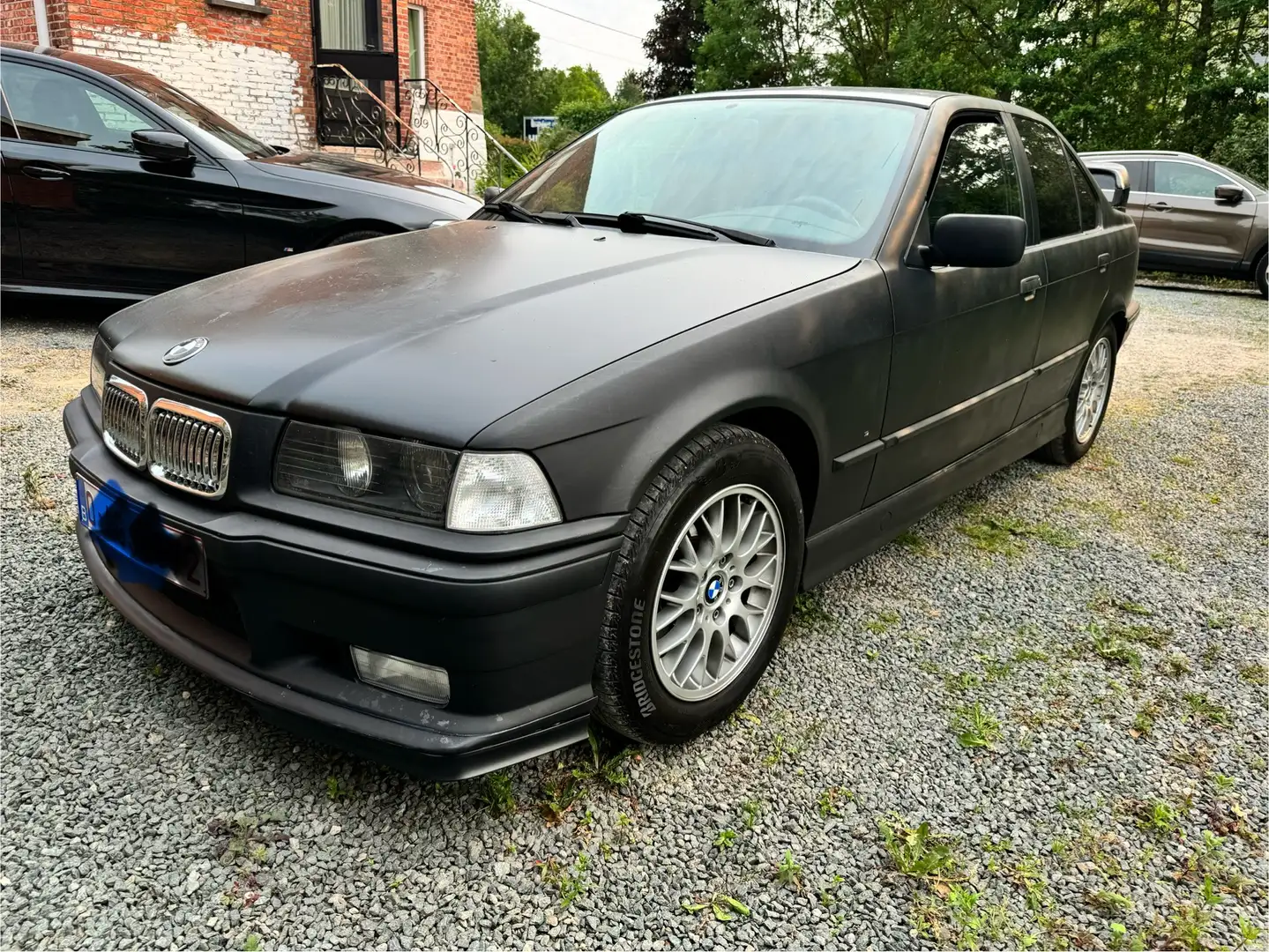 BMW 320 320i - 2