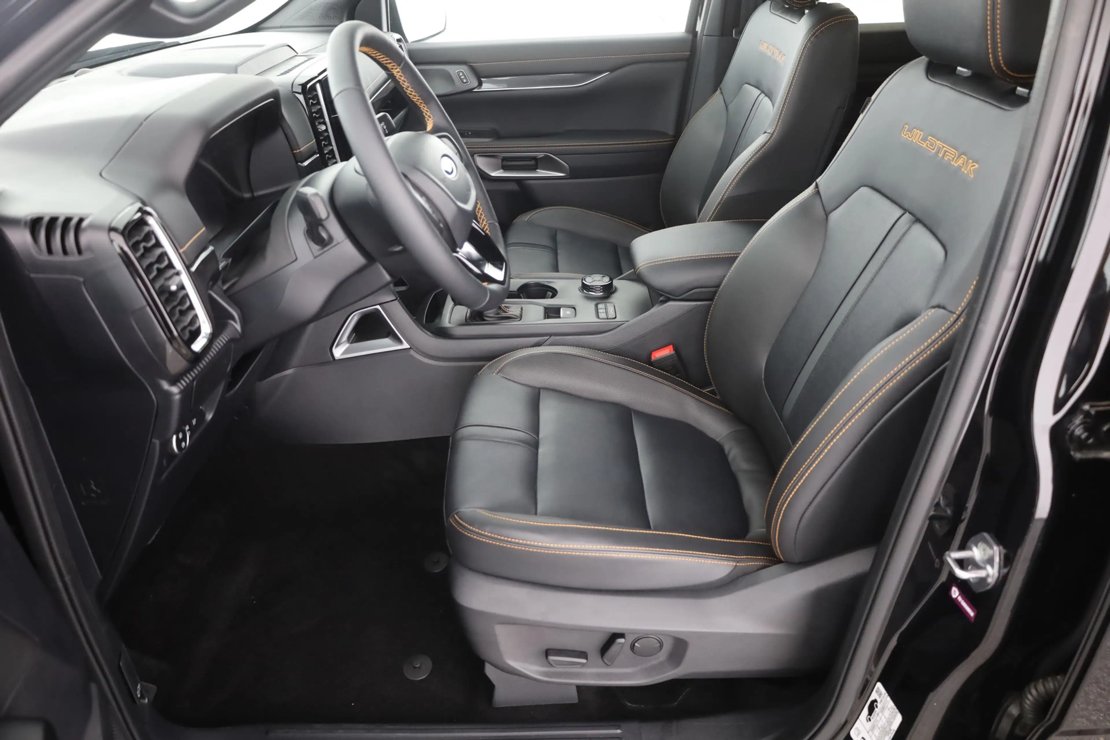 Ford Ranger Wildtrak DoKa 2.0 EcoBlue 4AWD Aut. AHK — photo 22