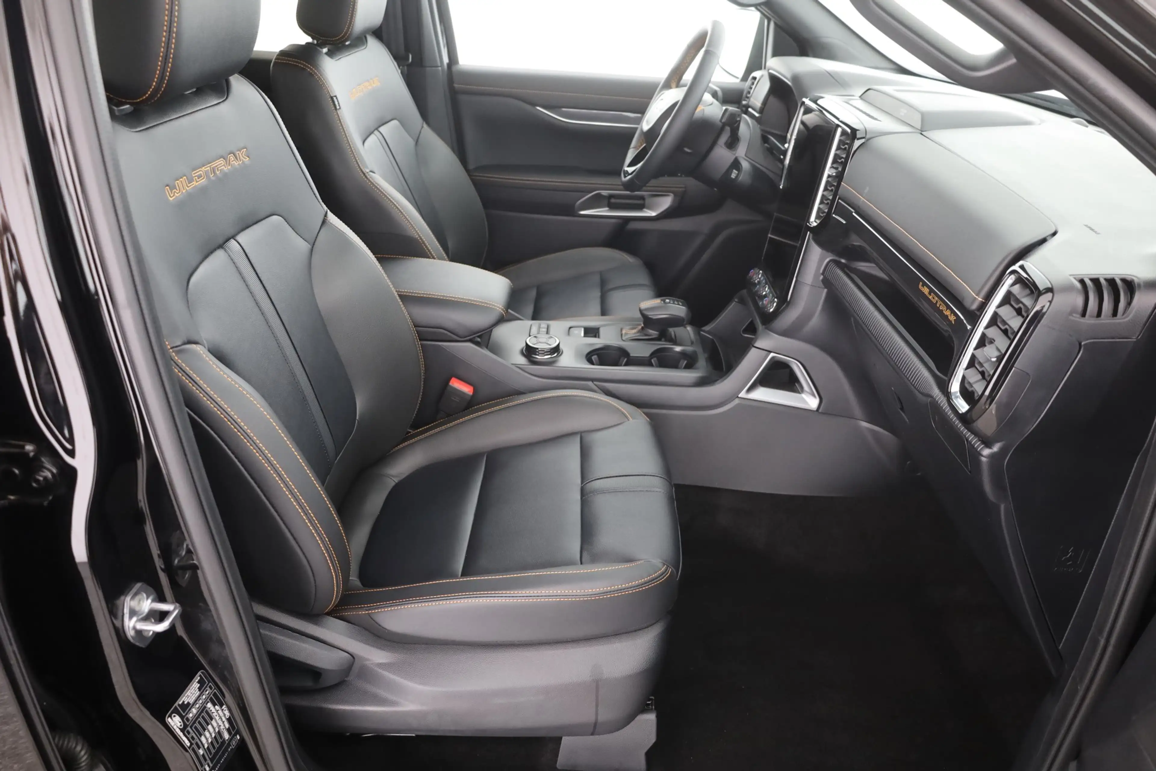 Ford Ranger Wildtrak DoKa 2.0 EcoBlue 4AWD Aut. AHK — photo 23