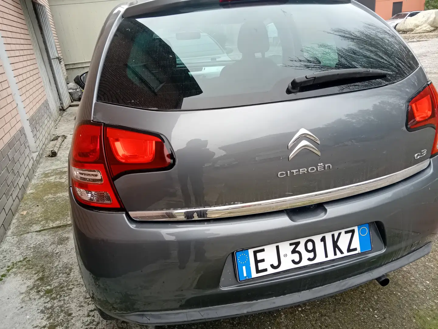 Citroen C3 1100 BENZINA DEL 2011 CON SOLI 145000 KM Grigio - 1