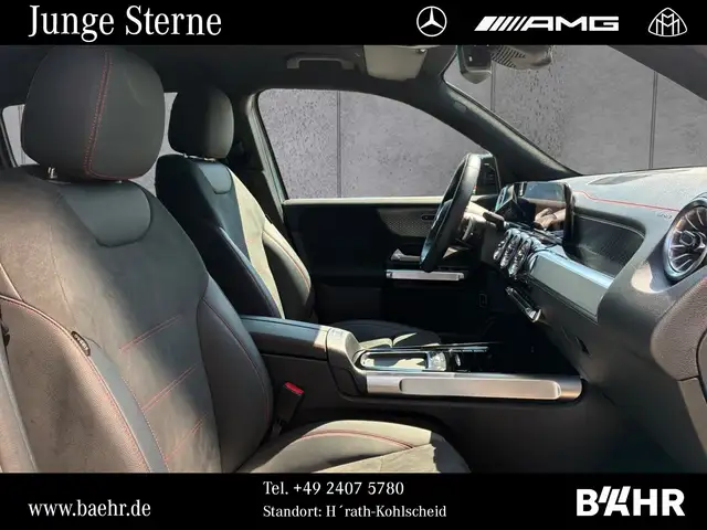Mercedes-Benz 300 view 5