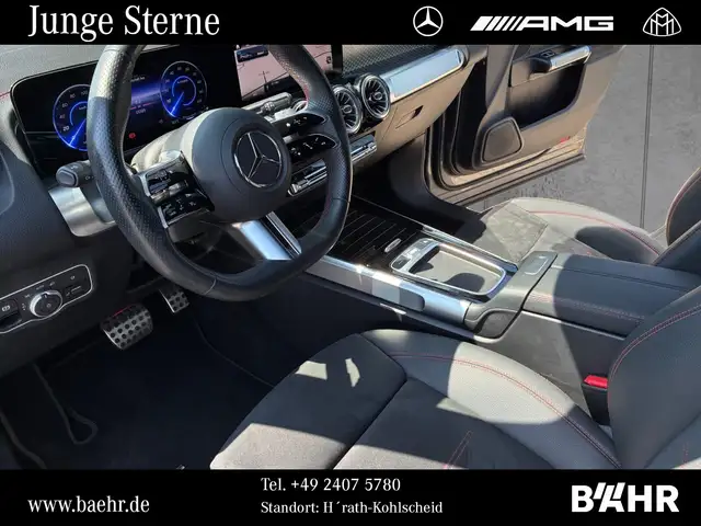 Mercedes-Benz 300 view 11