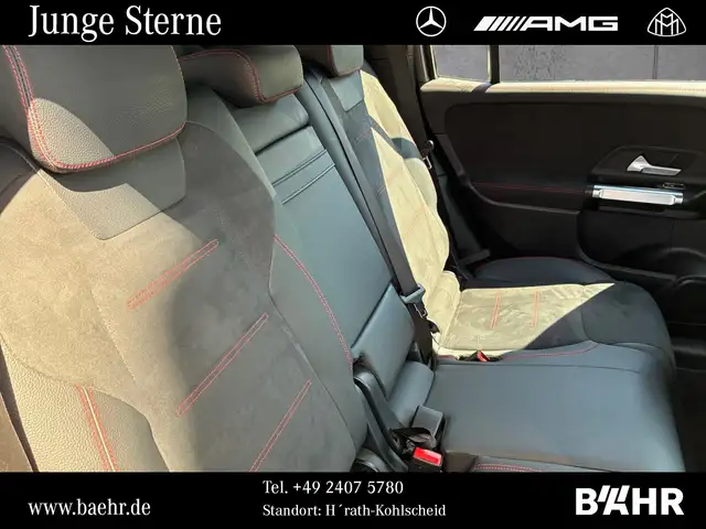 Mercedes-Benz 300 view 9