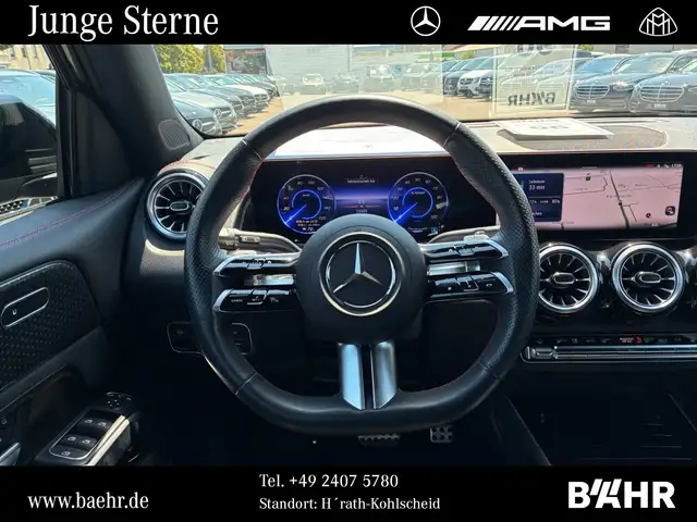 Mercedes-Benz 300 view 13