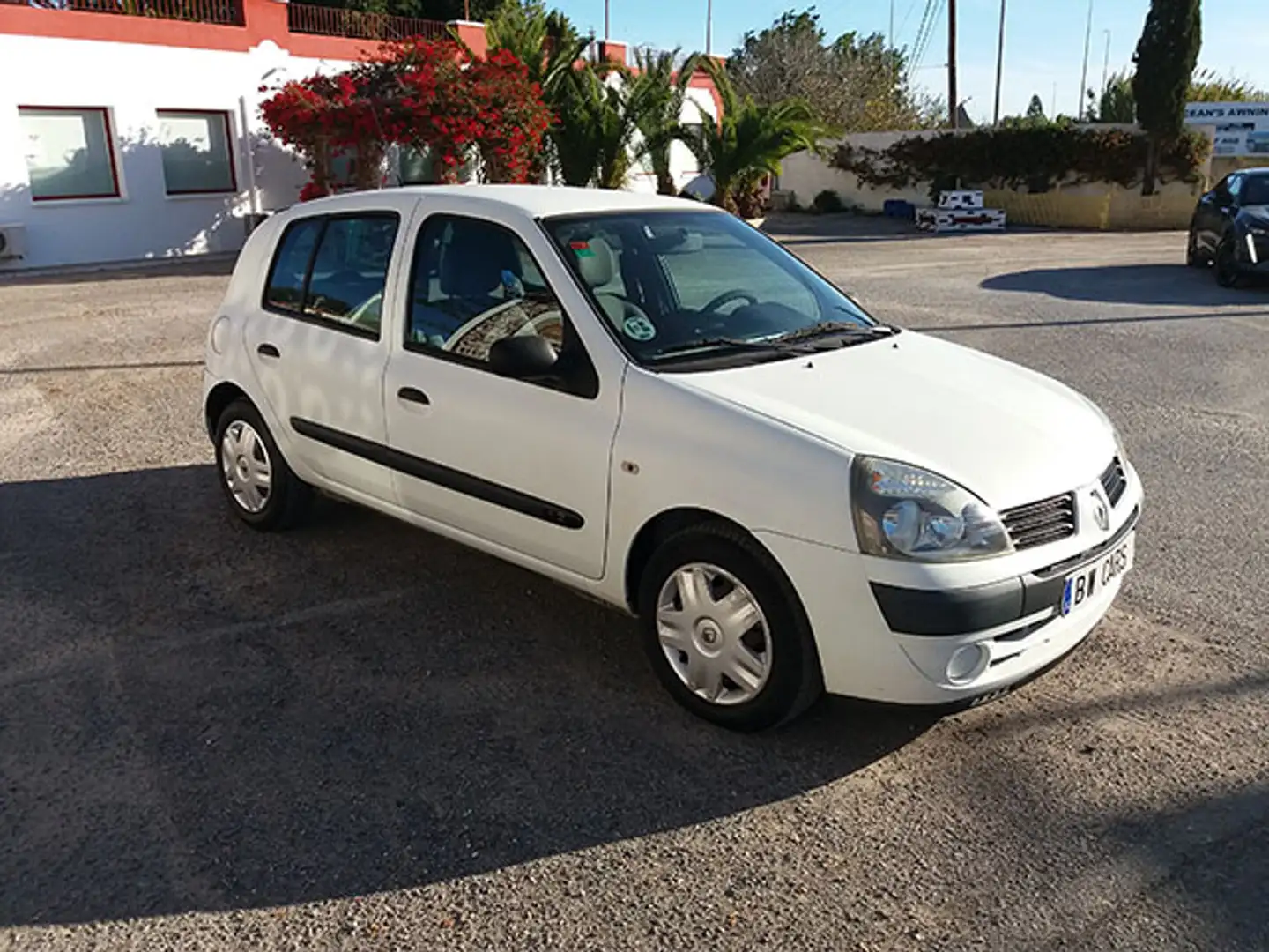 Renault Clio 1.2 Confort Expression Blanco - 2