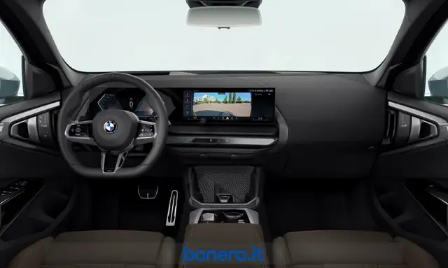 BMW X3 view 3