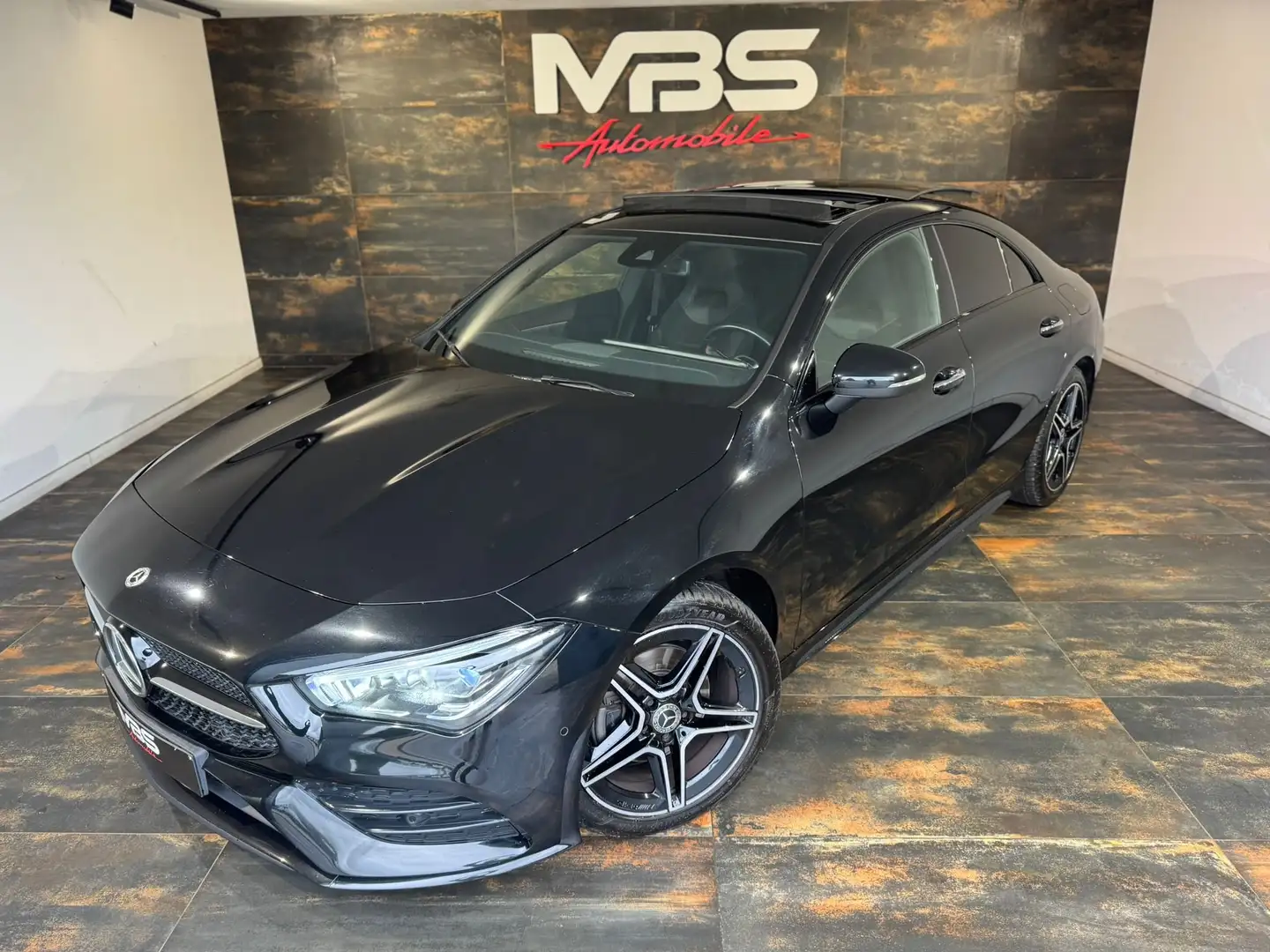 Mercedes-Benz CLA 180 2.0L*AMG*TVA *PANO *LED INT *CAMERA *SIÉGE ELEC Noir - 2
