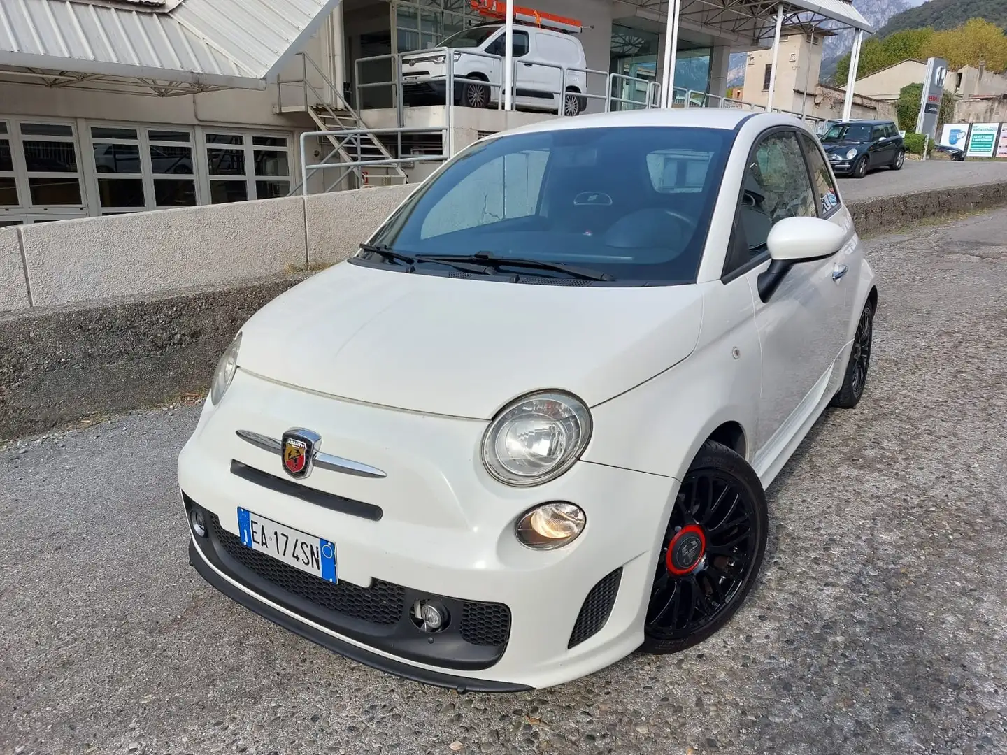 Abarth 500 1.4 16V TURBO 135cv, cerchi 17" Bianco - 1