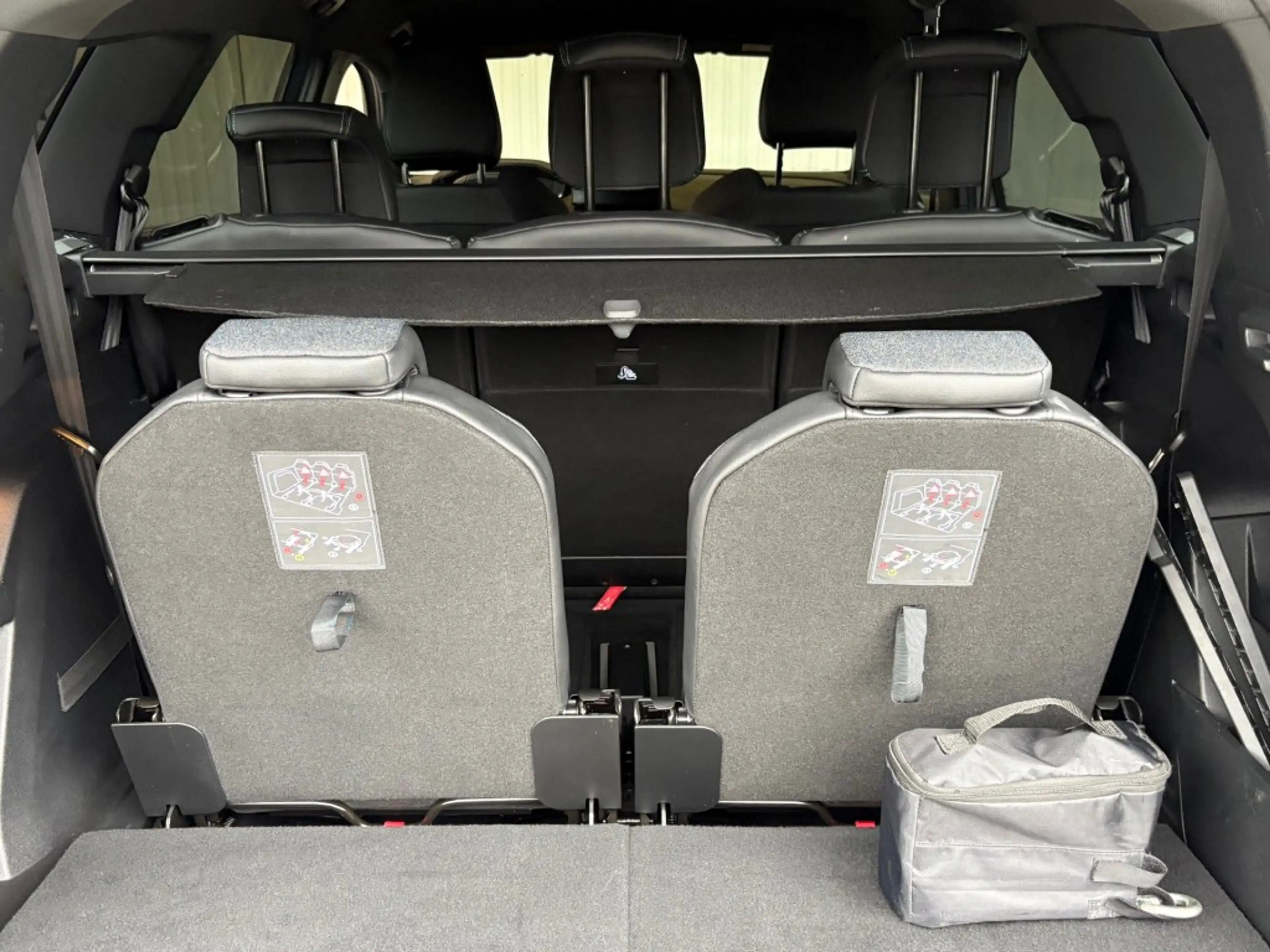 Peugeot 5008 1.2 HYBRID 136PK AUT. ALLURE FACELIFT 7-PRS NAVI C — photo 12