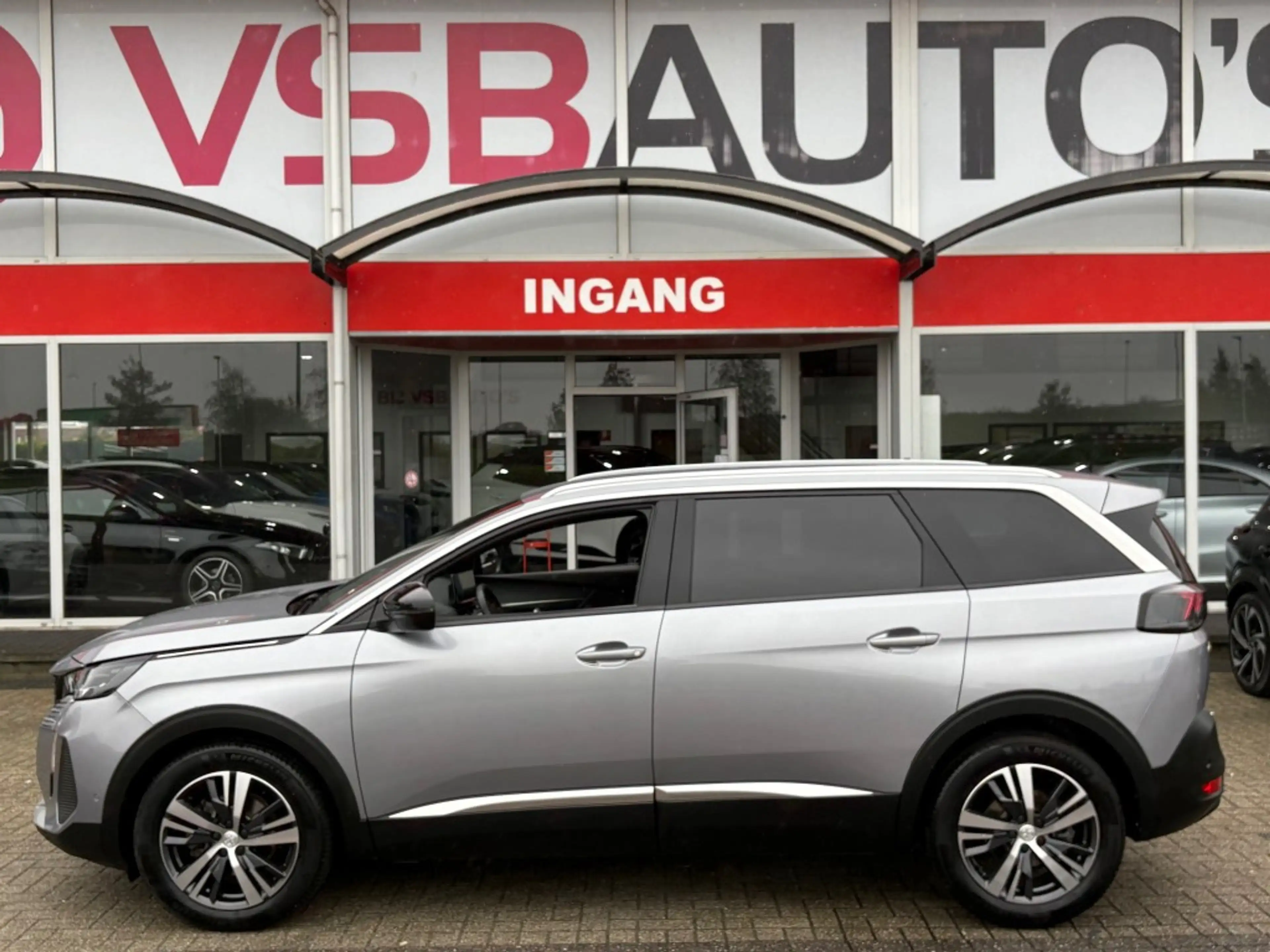 Peugeot 5008 1.2 HYBRID 136PK AUT. ALLURE FACELIFT 7-PRS NAVI C — photo 2