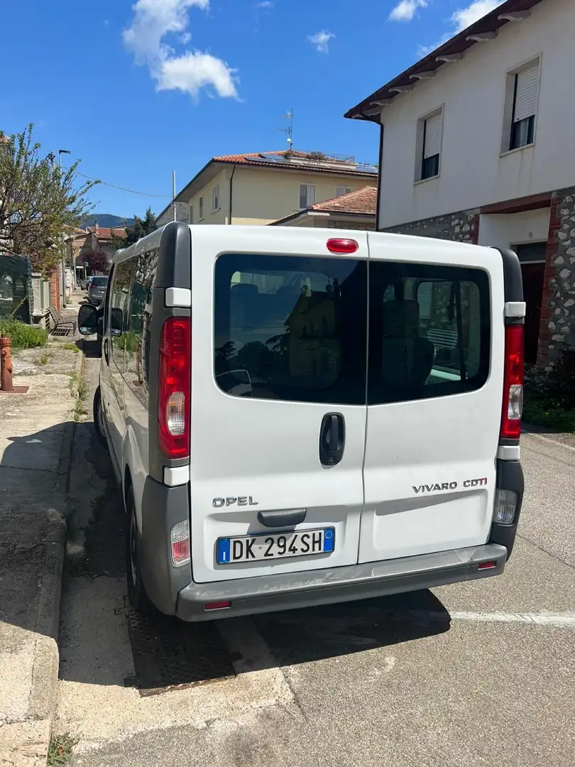 Opel Vivaro 9 posti - 2