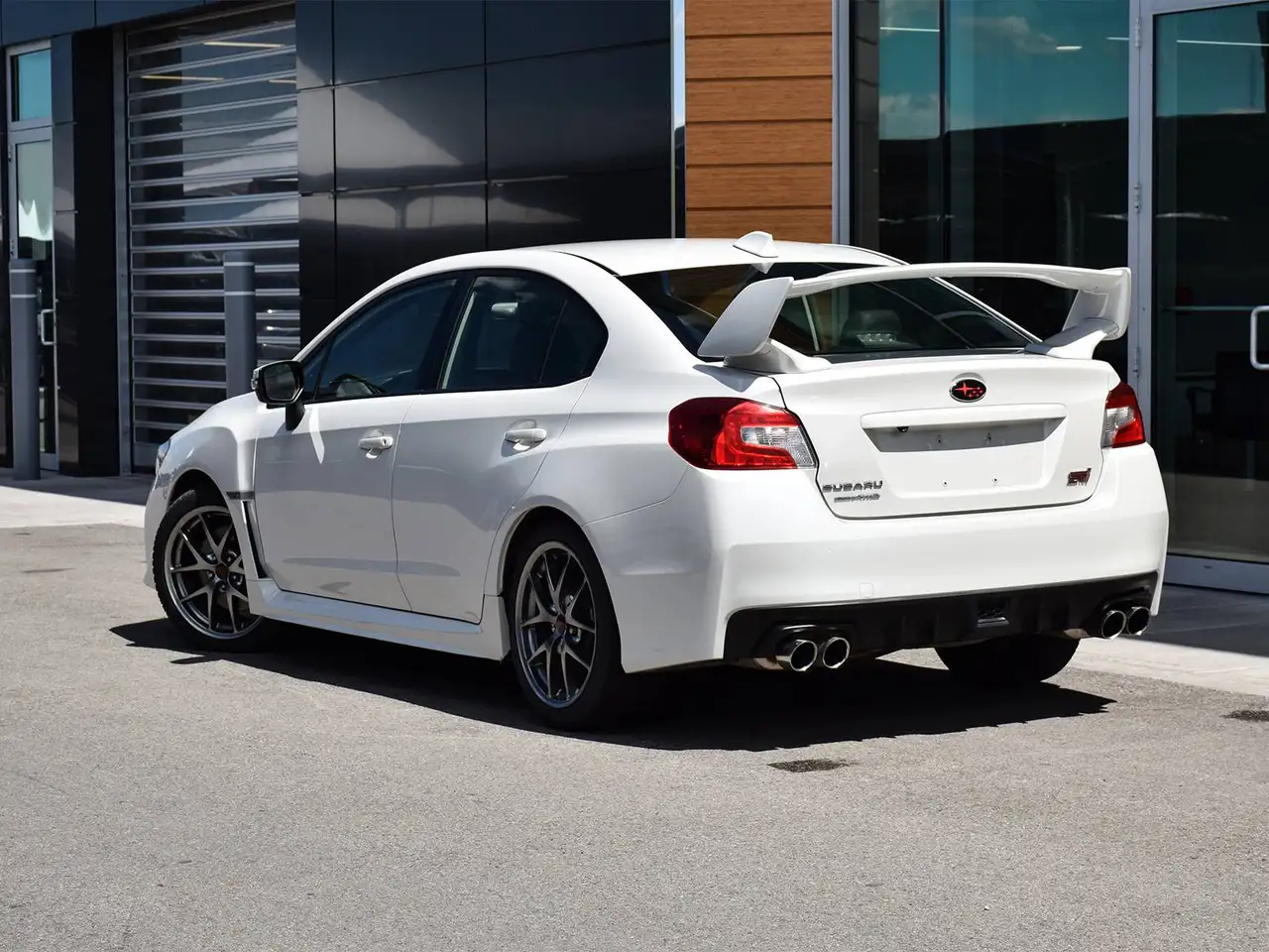 Subaru WRX снимка Subaru WRX